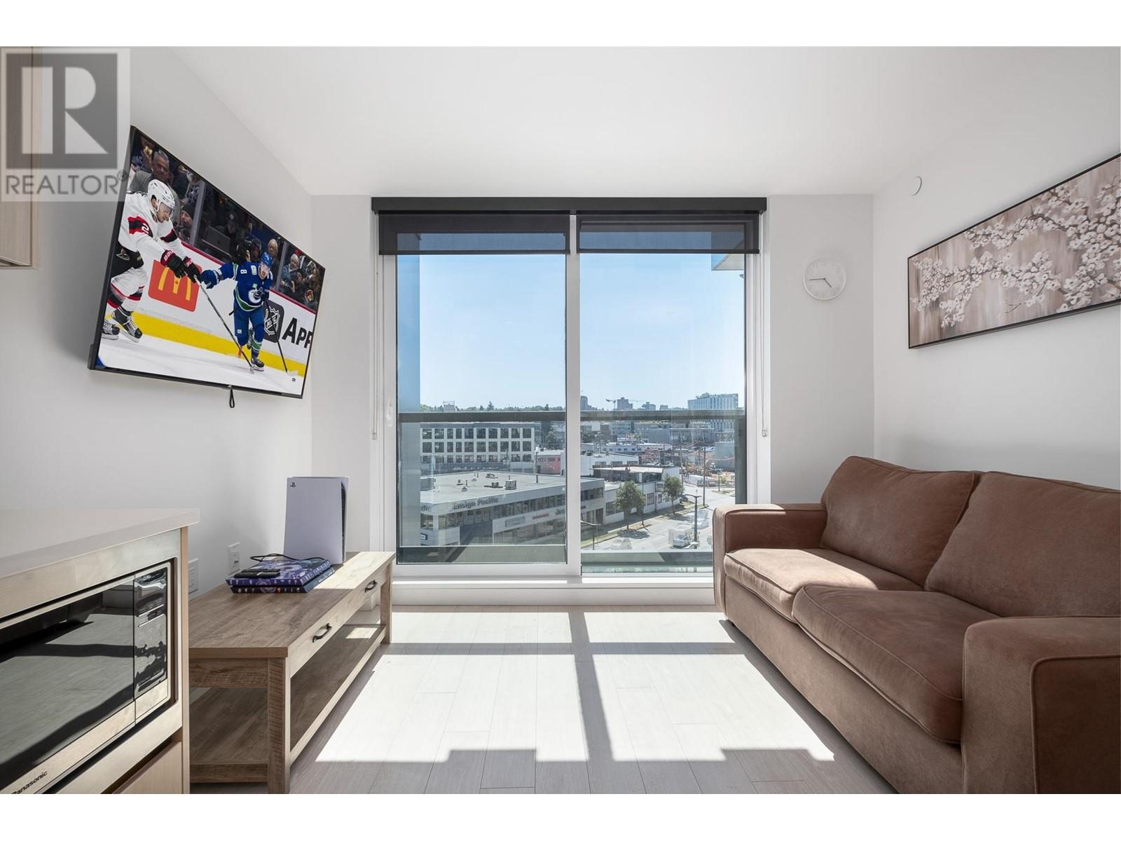 716 1768 Cook Street, Vancouver, British Columbia  V5Y 0N3 - Photo 3 - R2809217