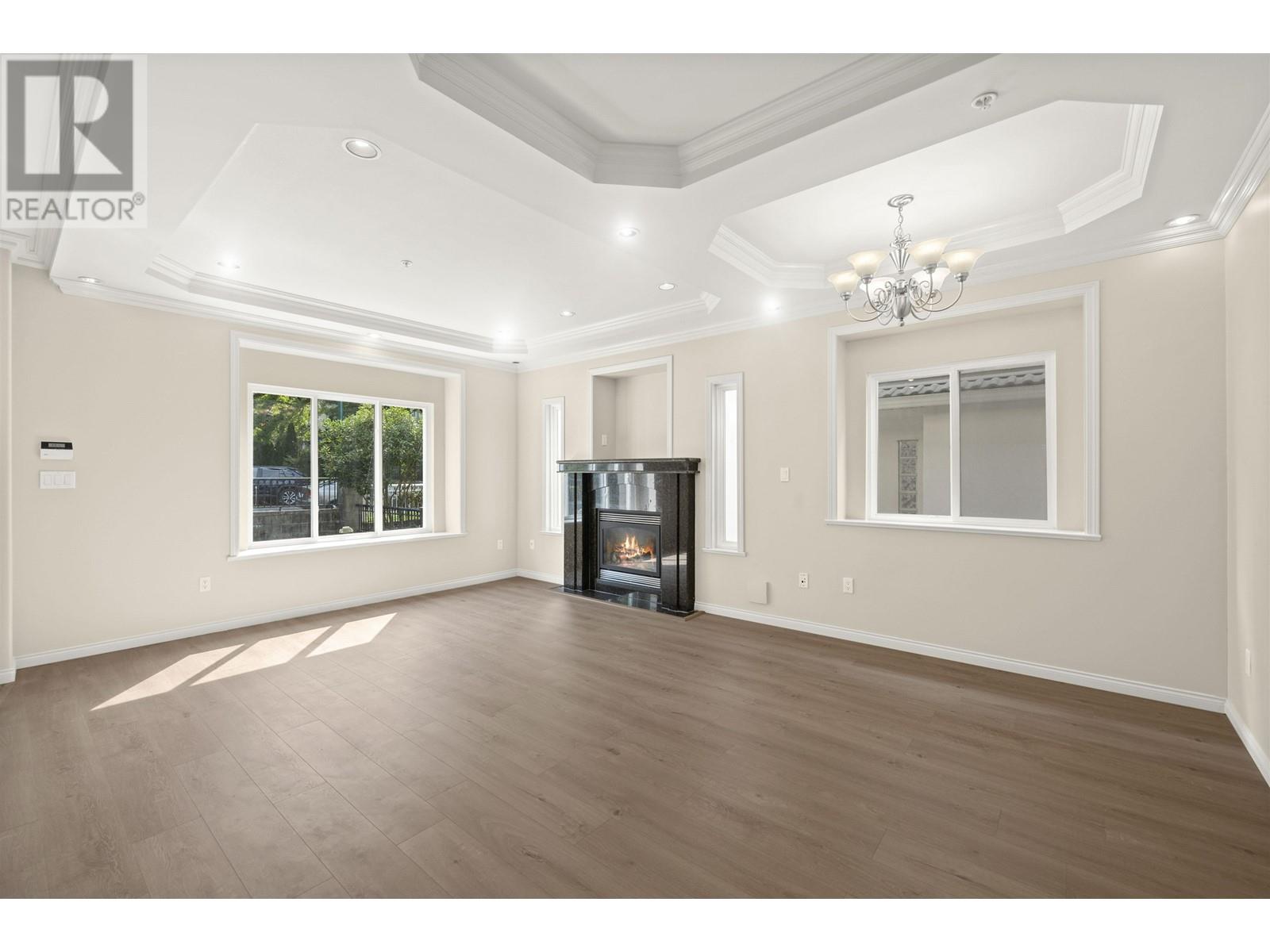 3223 Graveley Street, Vancouver, British Columbia  V5K 3K8 - Photo 4 - R2810223