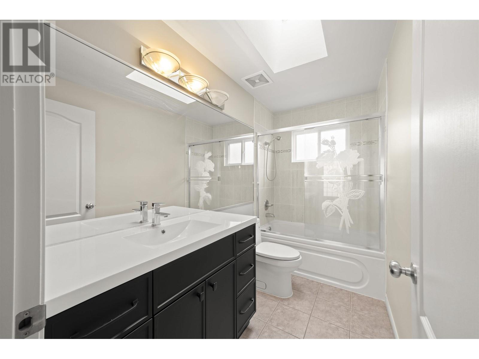 3223 Graveley Street, Vancouver, British Columbia  V5K 3K8 - Photo 21 - R2810223