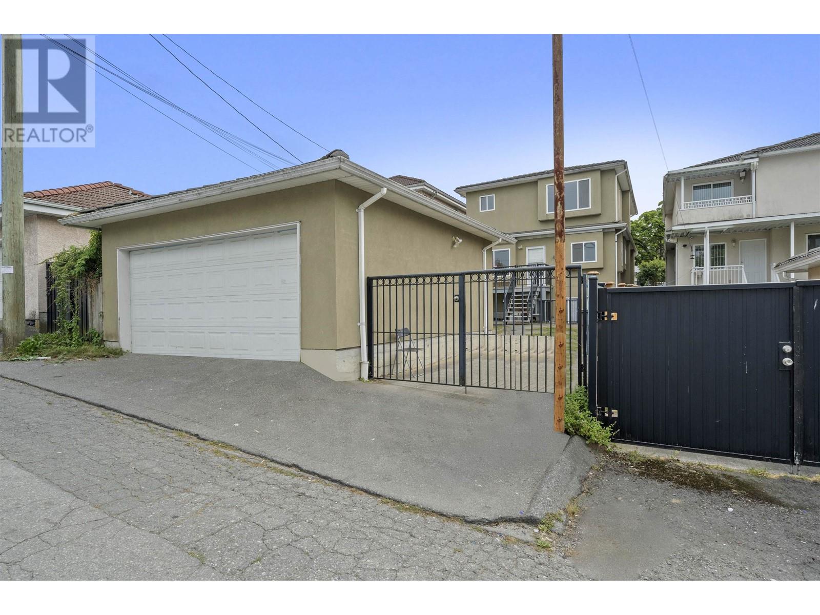 3223 Graveley Street, Vancouver, British Columbia  V5K 3K8 - Photo 26 - R2810223