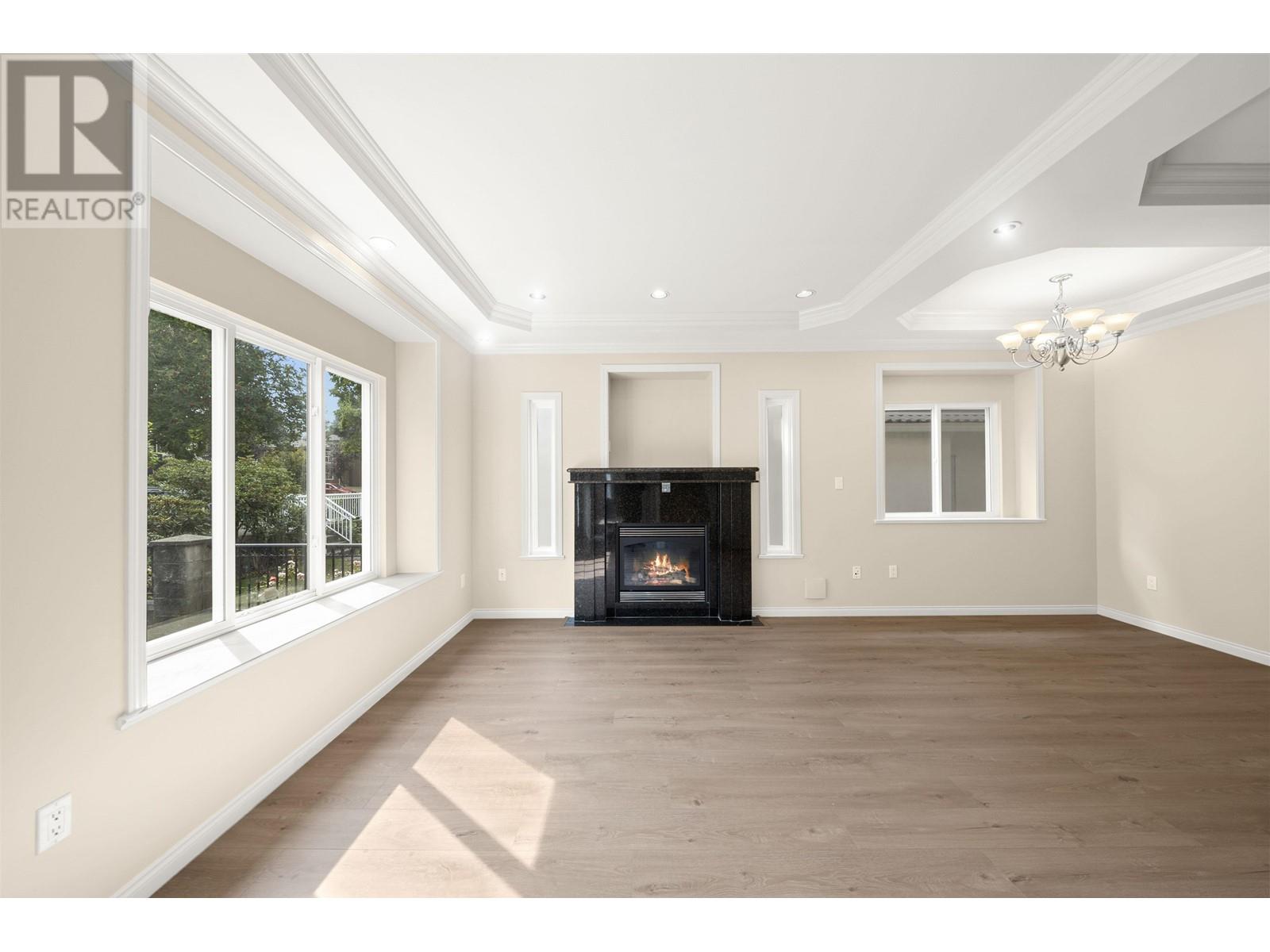 3223 Graveley Street, Vancouver, British Columbia  V5K 3K8 - Photo 5 - R2810223