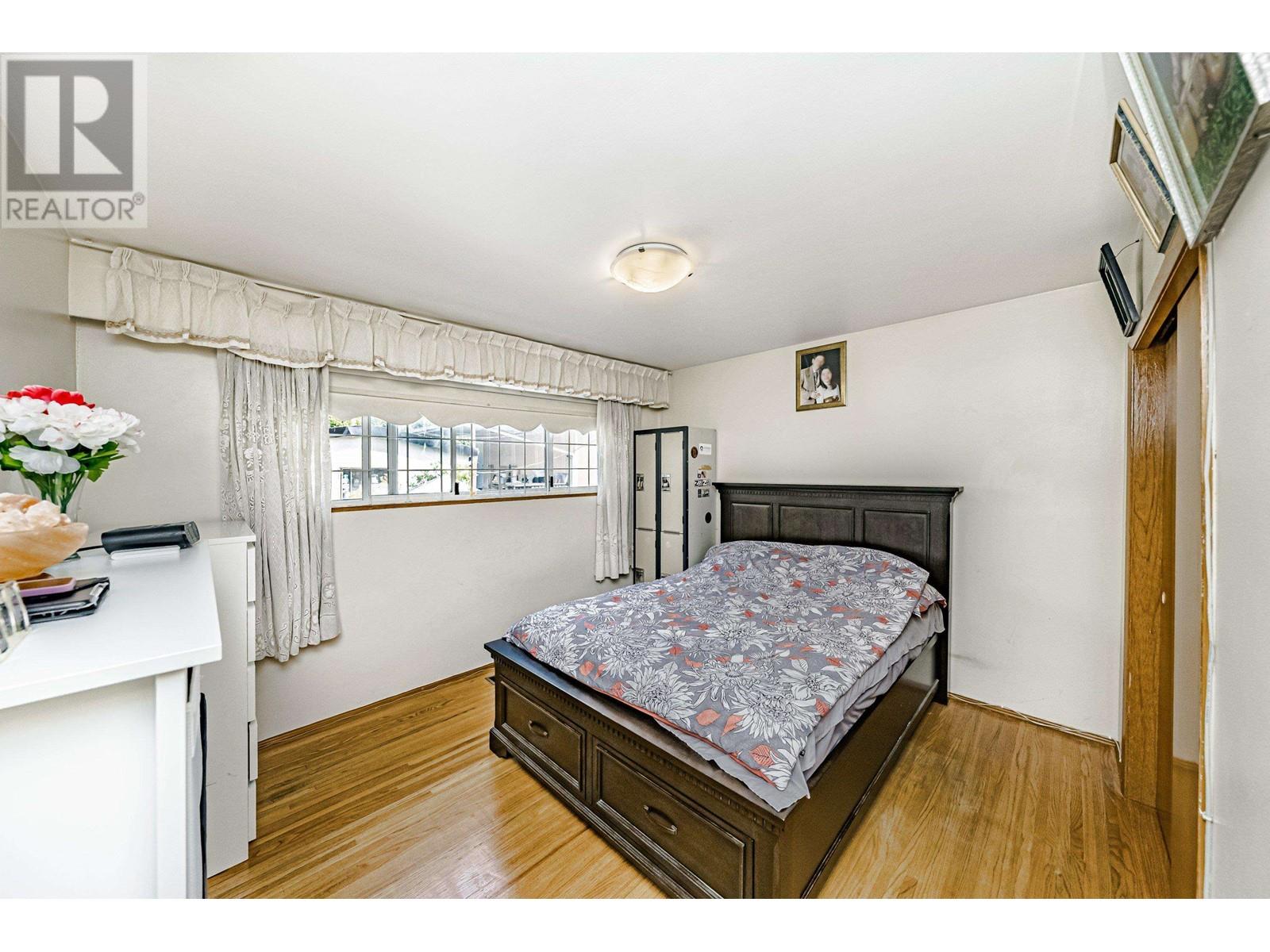 Listing Picture 13 of 40 : 1920 RENFREW STREET, Vancouver / 溫哥華 - 魯藝地產 Yvonne Lu Group - MLS Medallion Club Member