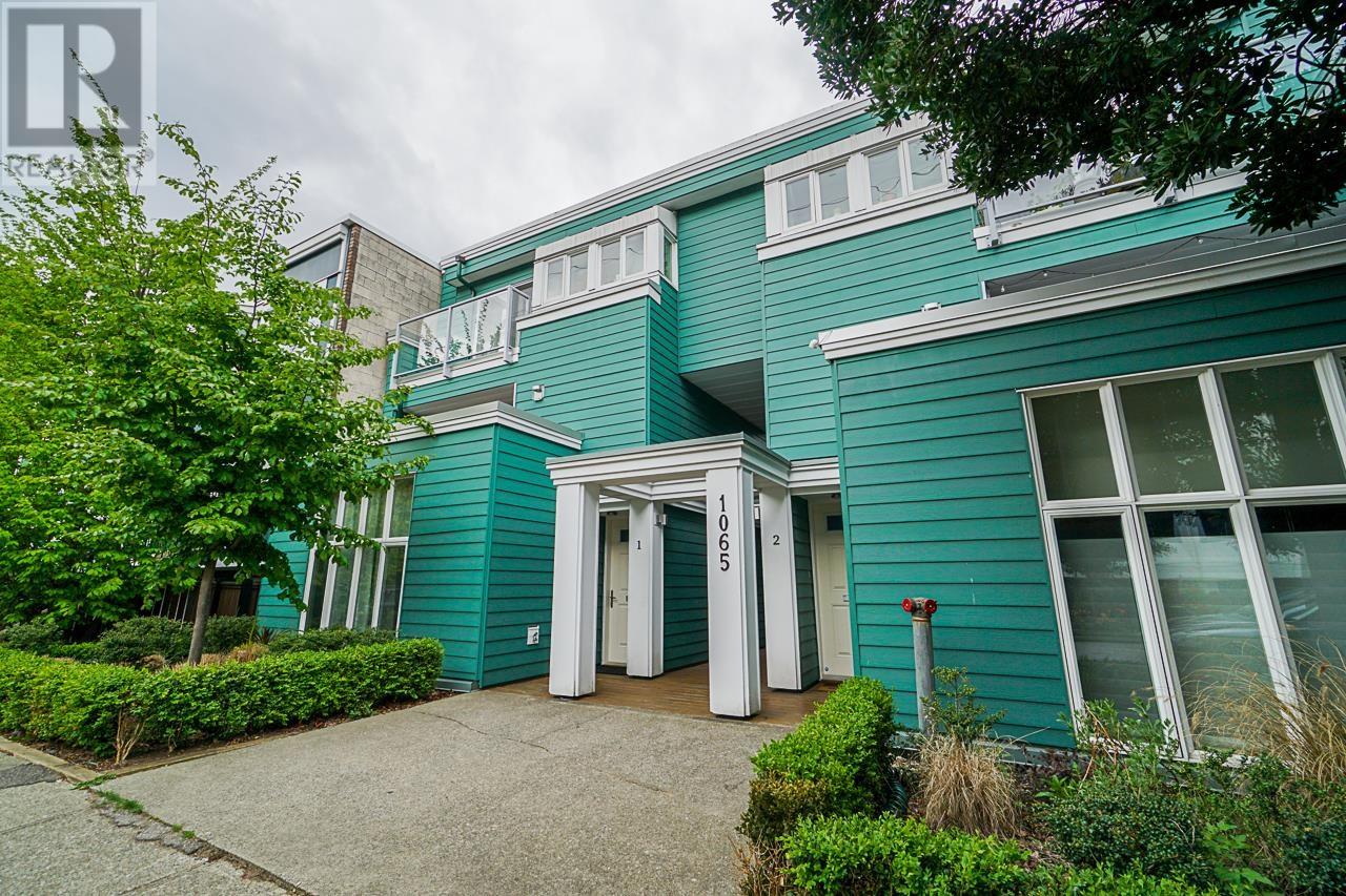 1 1065 W 8TH AVENUE, vancouver, British Columbia