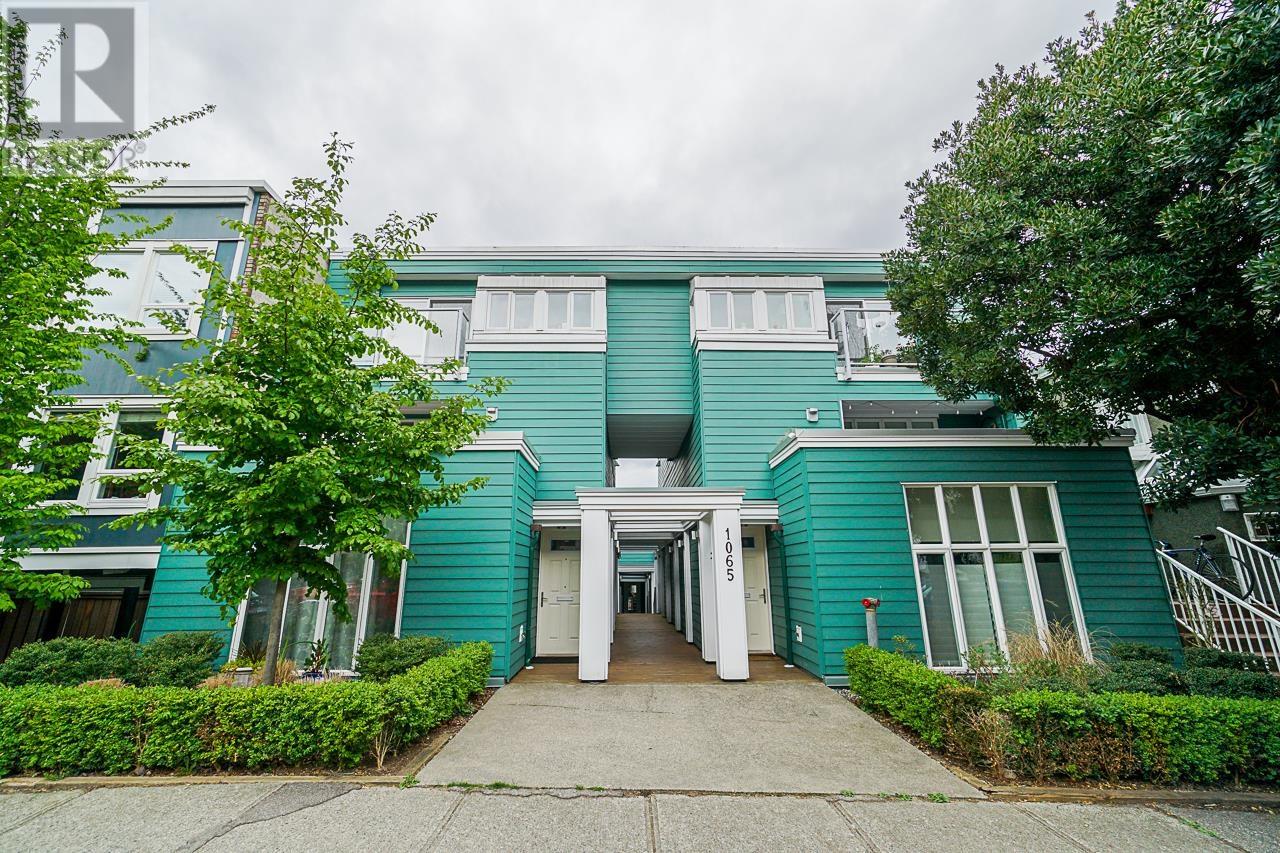 1 1065 W 8th Avenue, Vancouver, British Columbia  V6H 1C3 - Photo 3 - R2810088