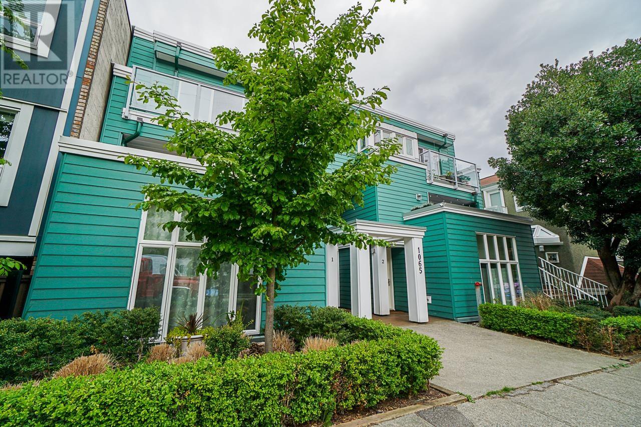 1 1065 W 8th Avenue, Vancouver, British Columbia  V6H 1C3 - Photo 2 - R2810088