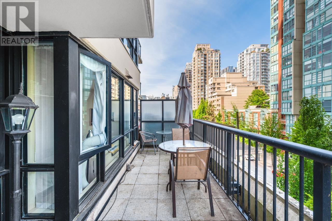 402 928 Homer Street, Vancouver, British Columbia  V6B 1T7 - Photo 9 - R2810484