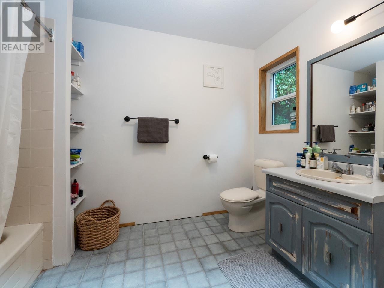 2 5471 Secret Cove Road, Halfmoon Bay, British Columbia  V7Z 1G8 - Photo 14 - R2810489