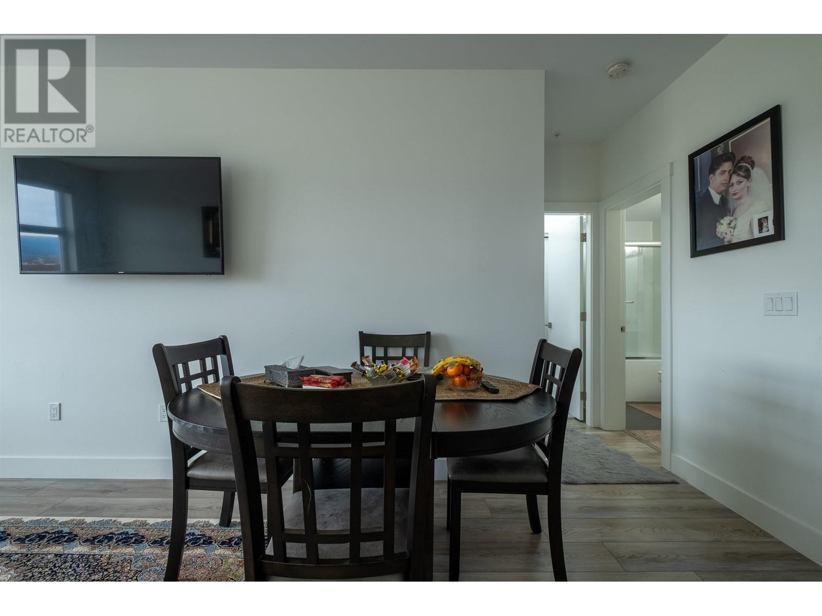 401 22577 Royal Crescent, Maple Ridge, British Columbia  V2X 2M2 - Photo 19 - R2810463