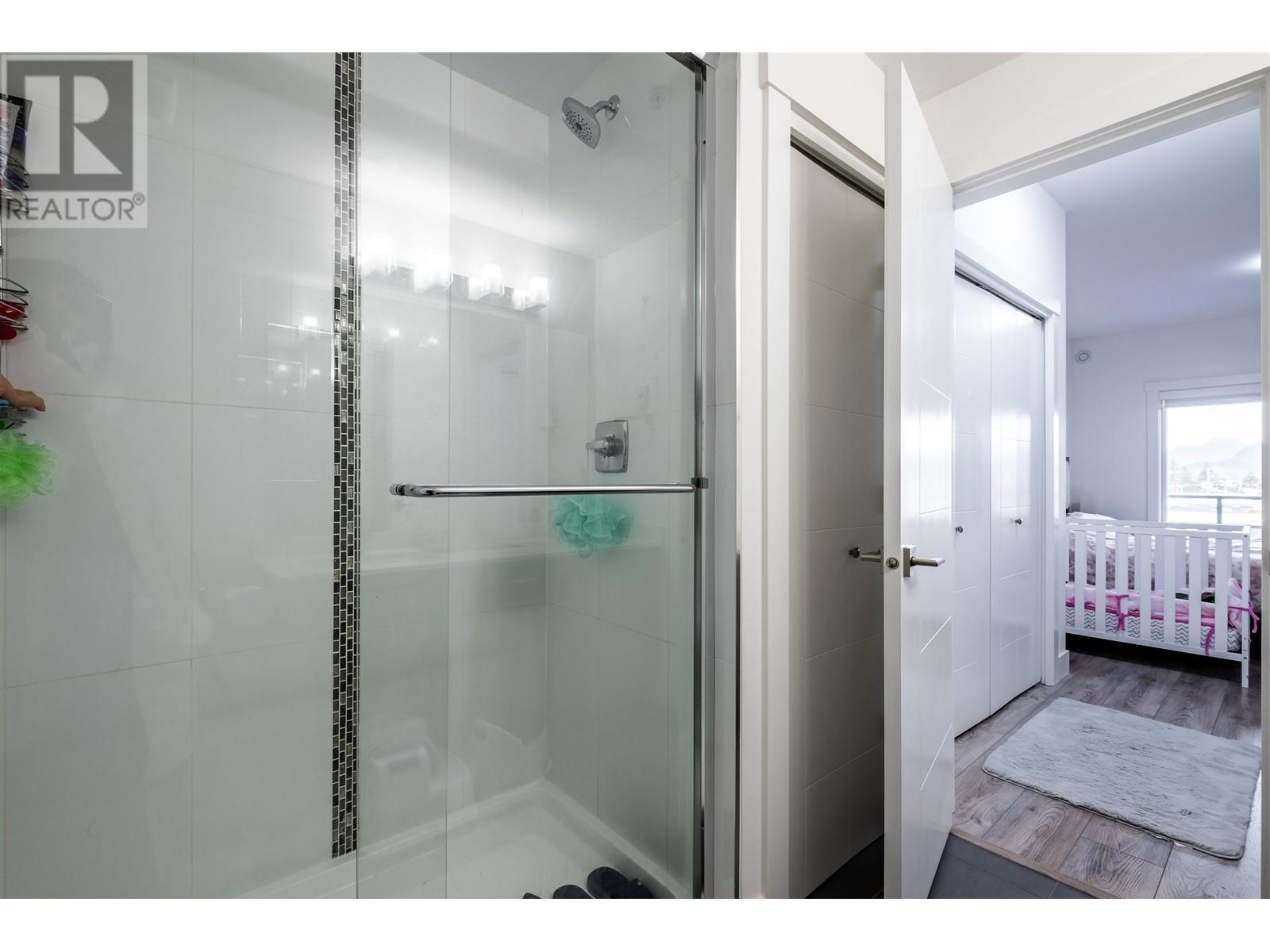 401 22577 Royal Crescent, Maple Ridge, British Columbia  V2X 2M2 - Photo 30 - R2810463