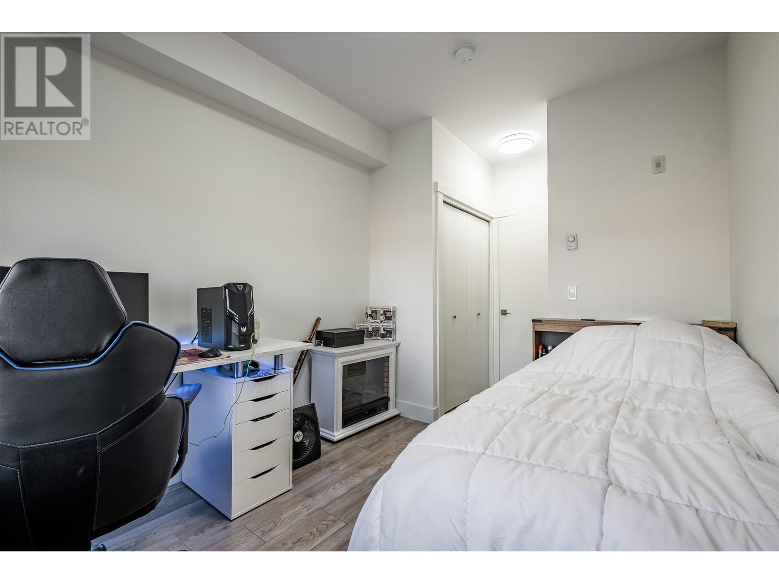 401 22577 Royal Crescent, Maple Ridge, British Columbia  V2X 2M2 - Photo 37 - R2810463
