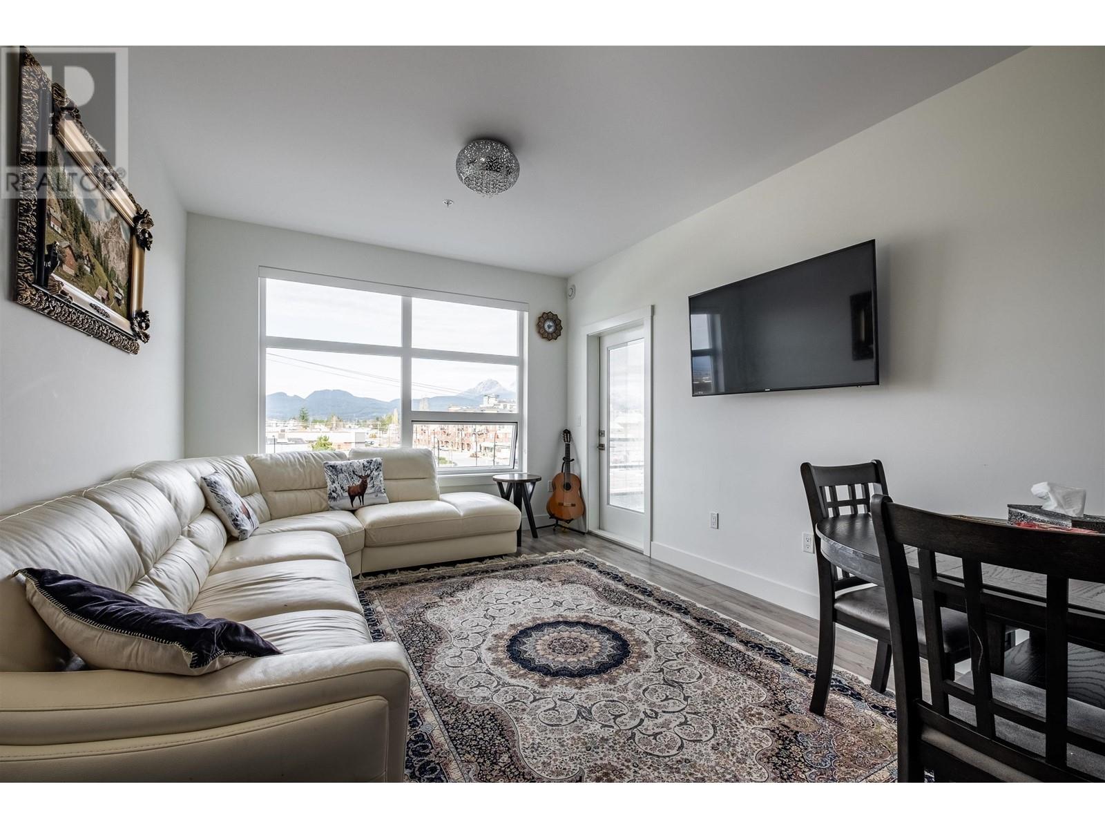 401 22577 Royal Crescent, Maple Ridge, British Columbia  V2X 2M2 - Photo 13 - R2810463