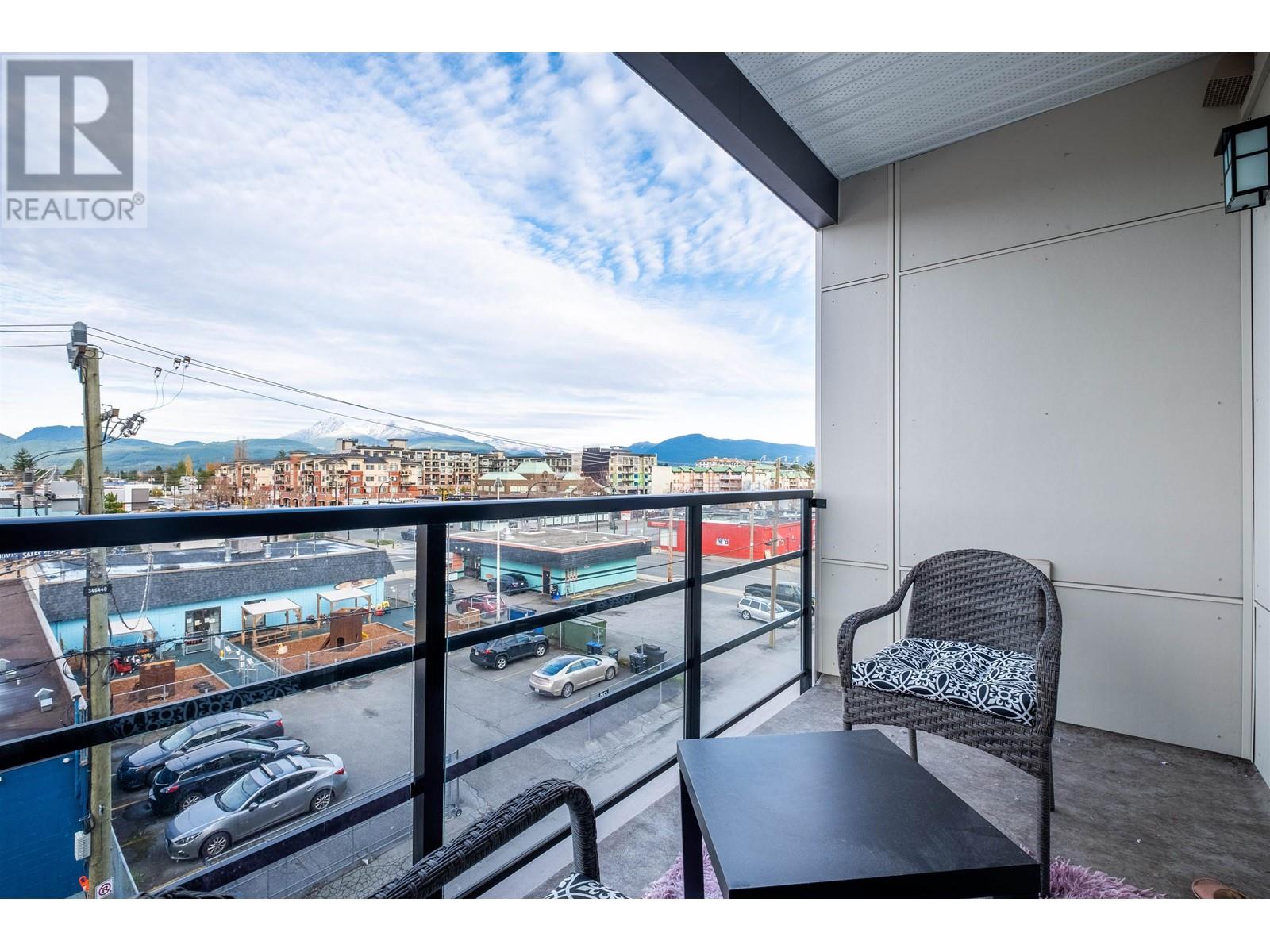 401 22577 Royal Crescent, Maple Ridge, British Columbia  V2X 2M2 - Photo 32 - R2810463