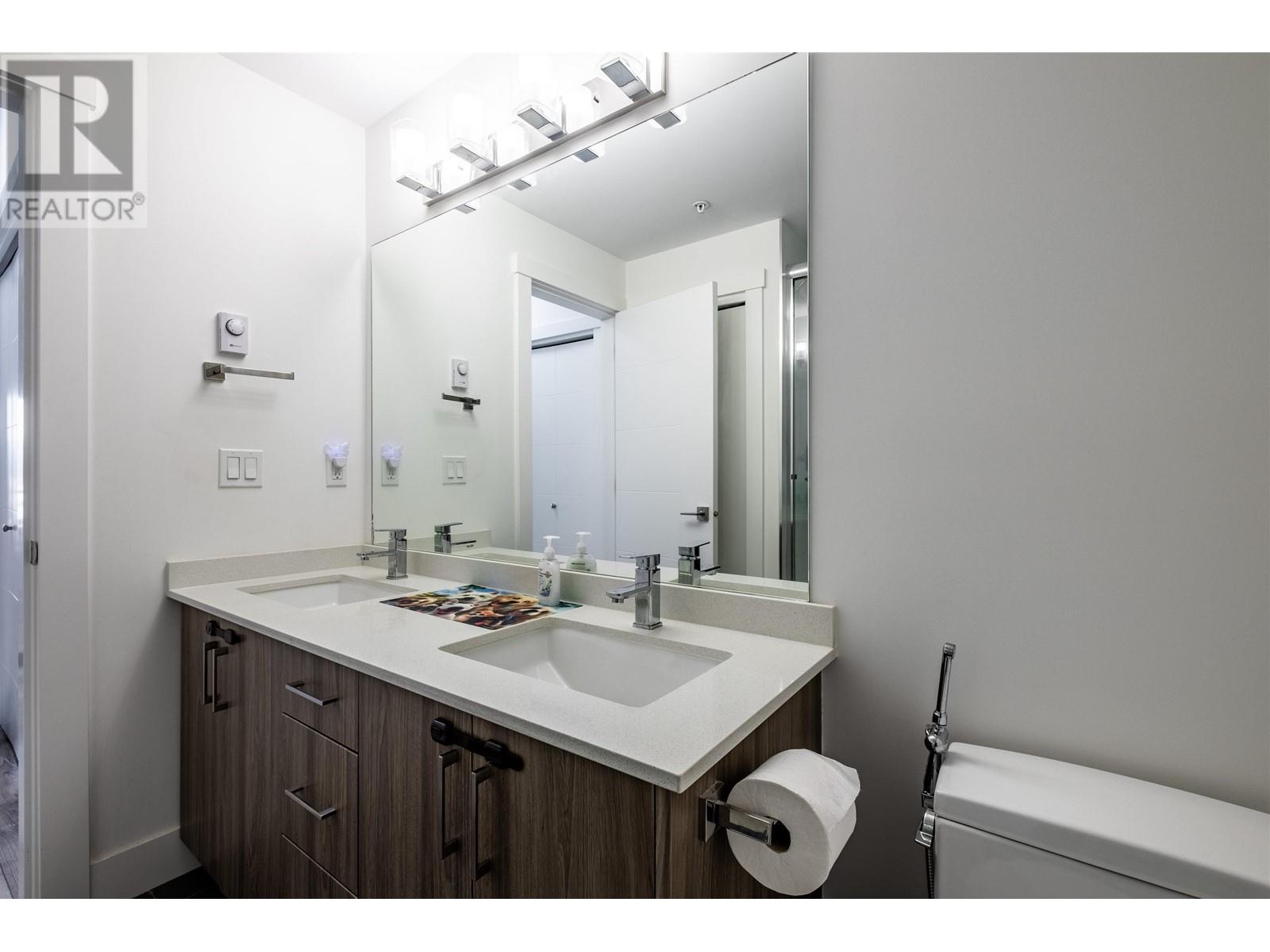 401 22577 Royal Crescent, Maple Ridge, British Columbia  V2X 2M2 - Photo 29 - R2810463