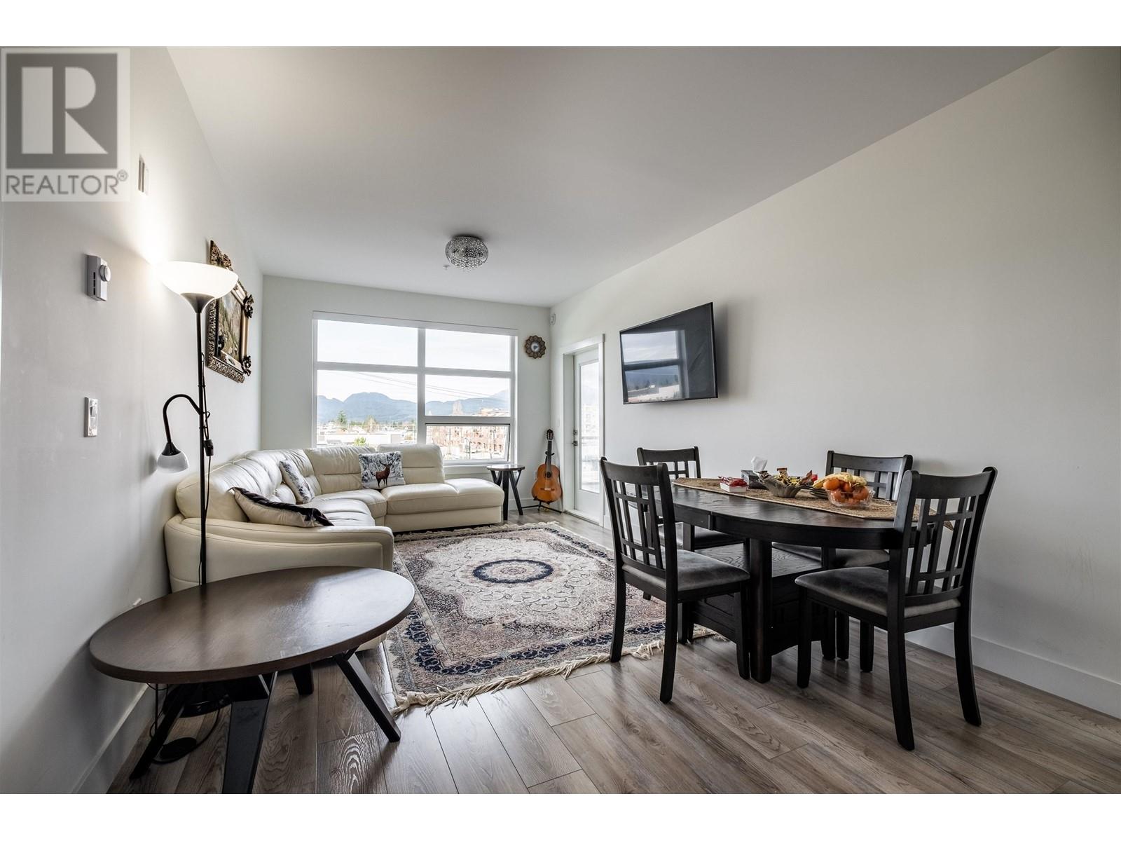 401 22577 Royal Crescent, Maple Ridge, British Columbia  V2X 2M2 - Photo 14 - R2810463