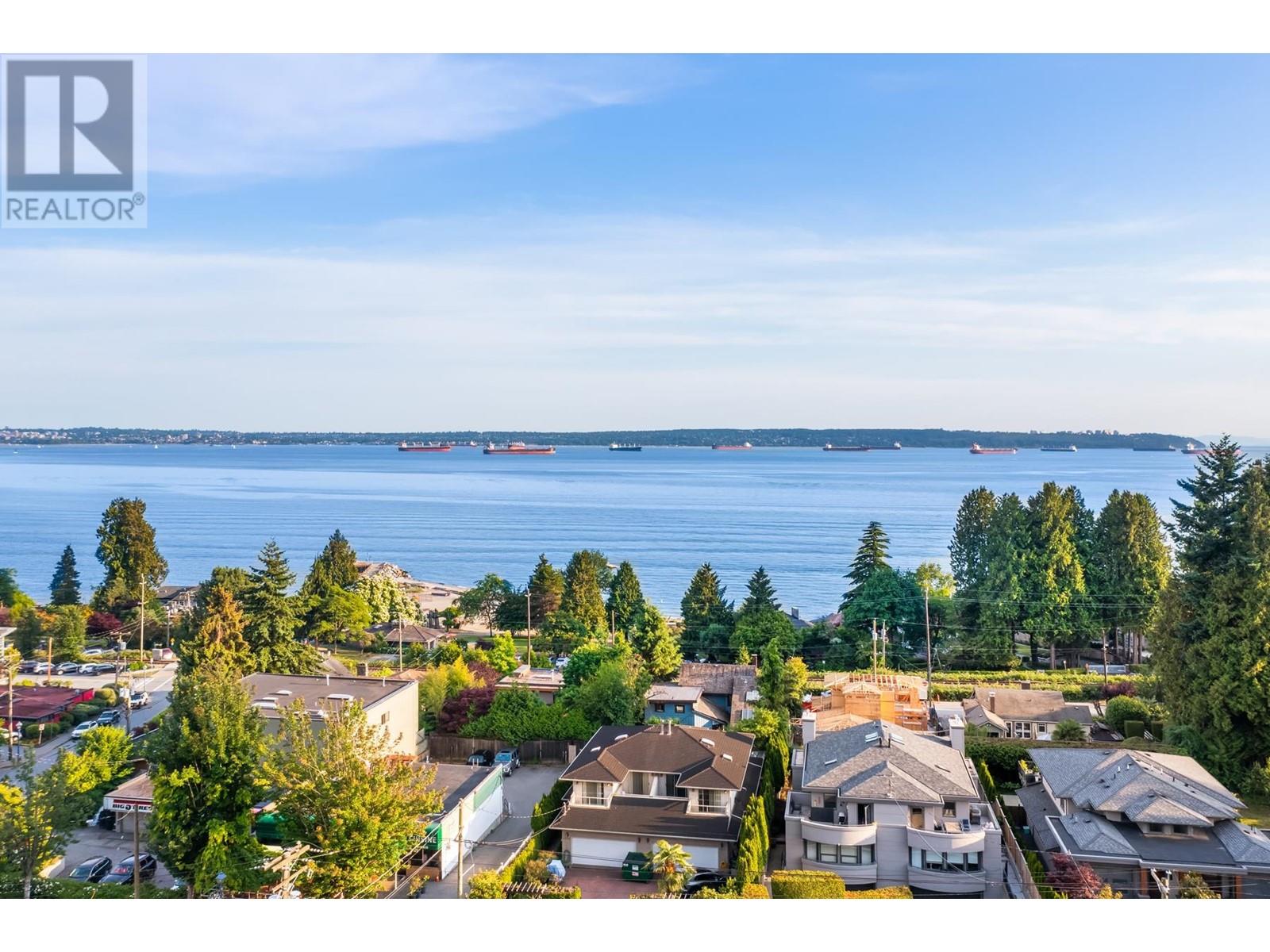 2512 Haywood Avenue, West Vancouver, British Columbia  V7V 1Y4 - Photo 4 - R2794794