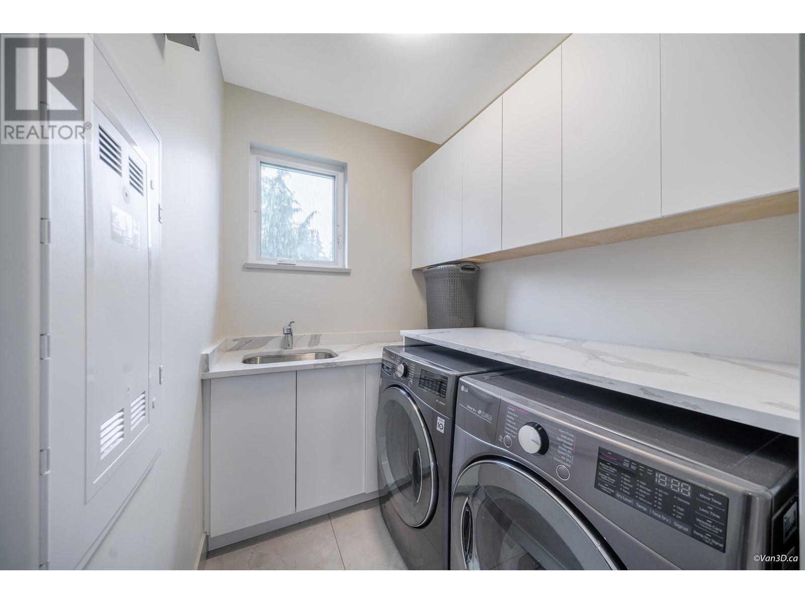 720 Ivy Avenue, Coquitlam, British Columbia  V3J 2J2 - Photo 33 - R2810482