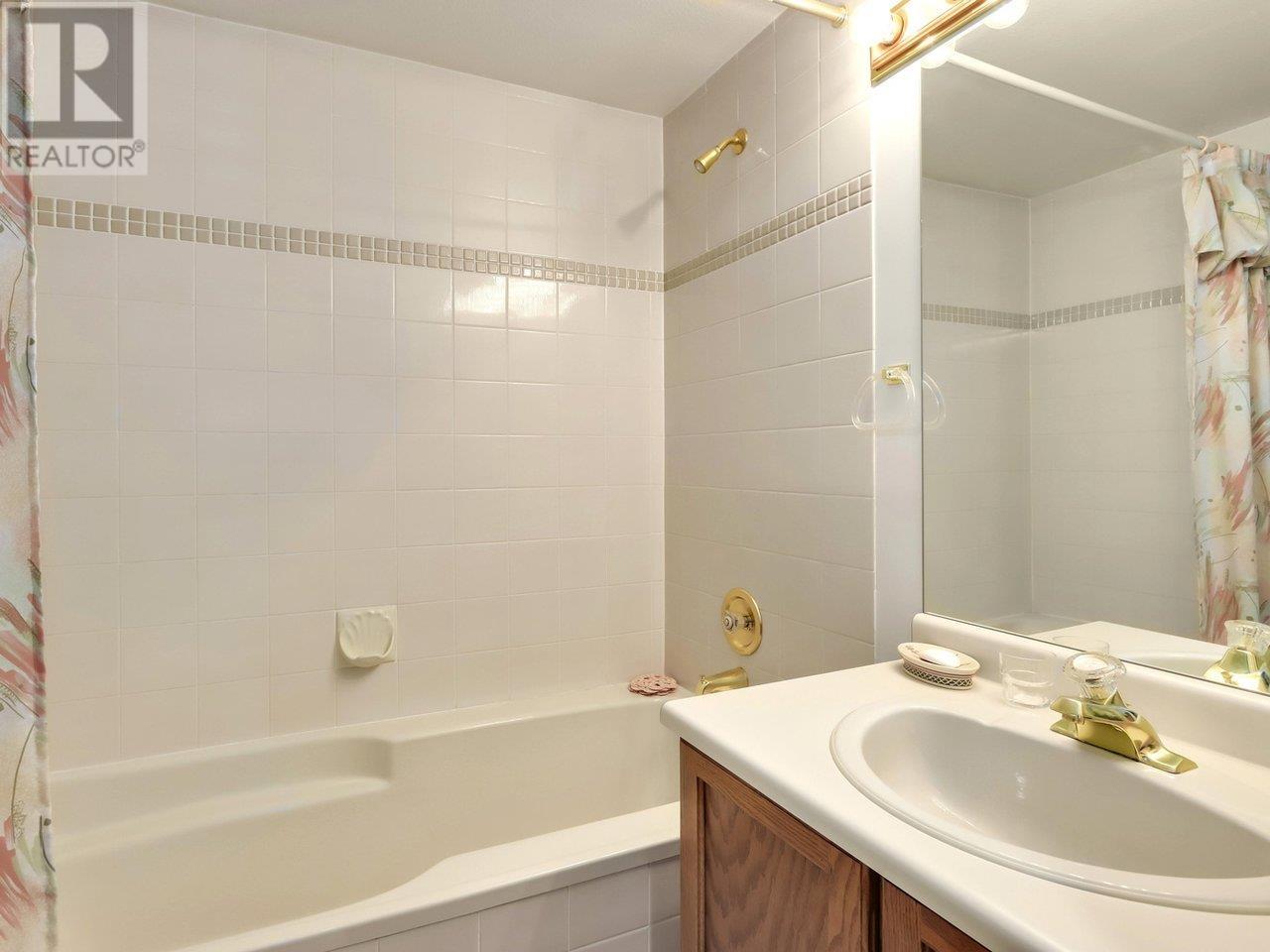 16 2133 St. Georges Avenue, North Vancouver, British Columbia  V7L 3K5 - Photo 21 - R2810567