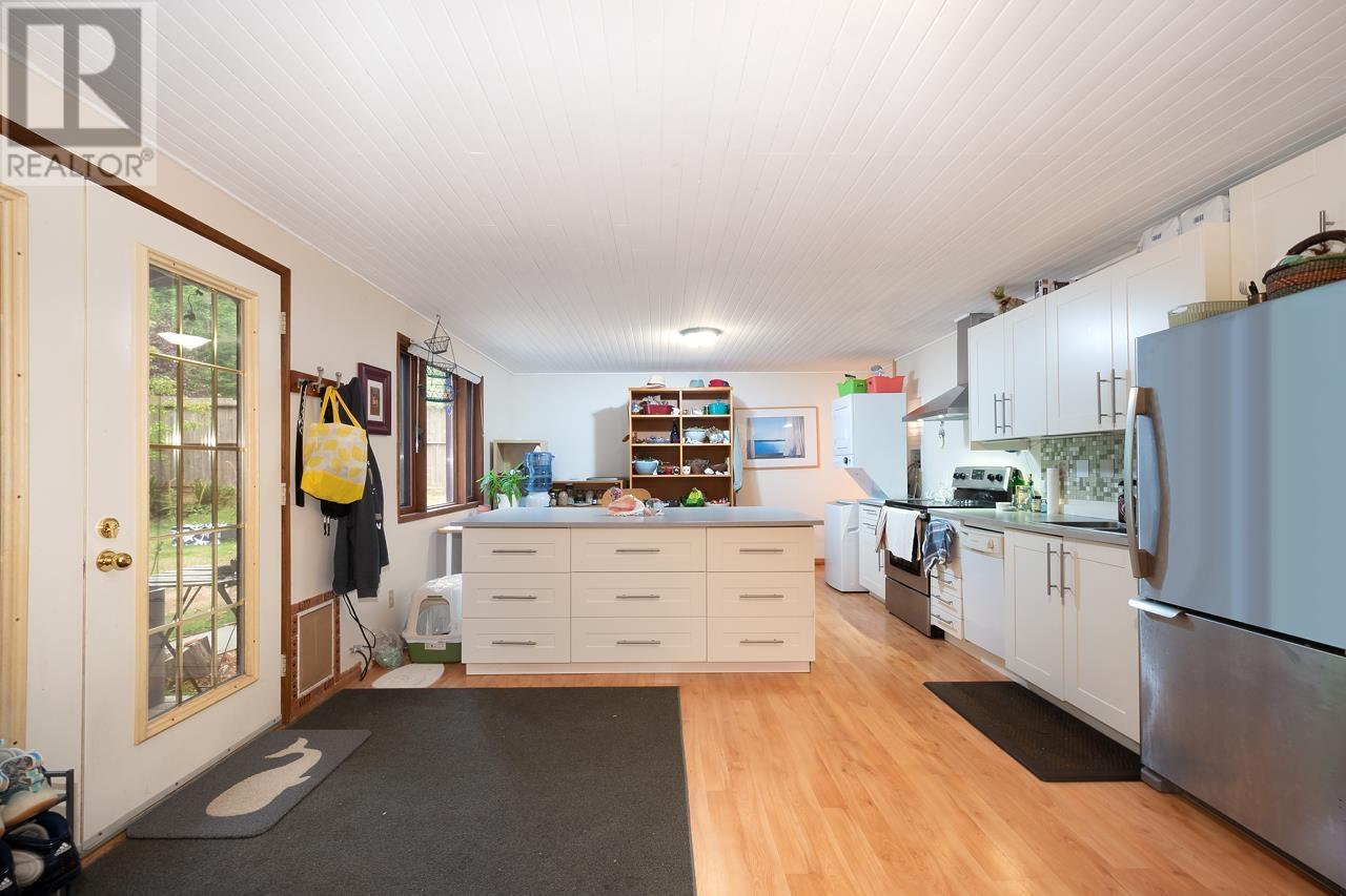 1581 Whitesails Drive, Bowen Island, British Columbia  V0N 1G2 - Photo 19 - R2810585