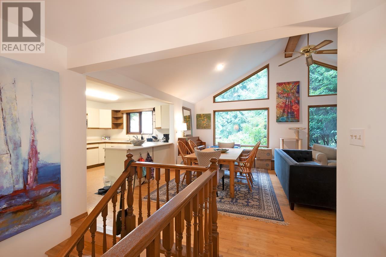 1581 Whitesails Drive, Bowen Island, British Columbia  V0N 1G2 - Photo 4 - R2810585