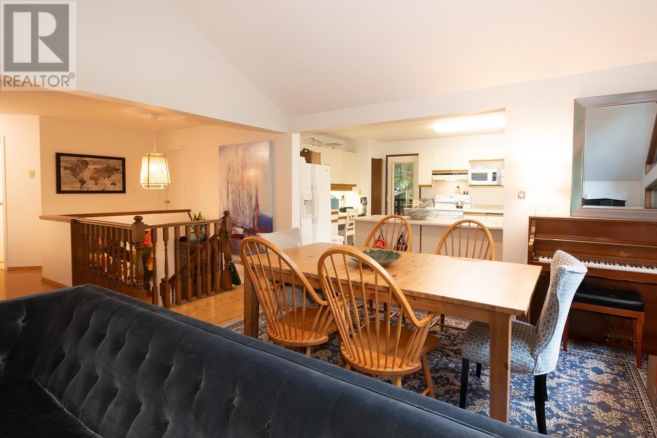 1581 Whitesails Drive, Bowen Island, British Columbia  V0N 1G2 - Photo 7 - R2810585