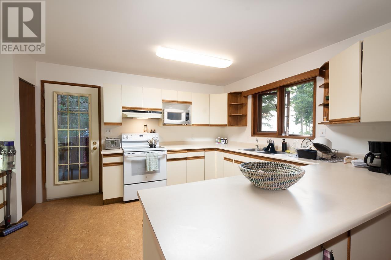 1581 Whitesails Drive, Bowen Island, British Columbia  V0N 1G2 - Photo 8 - R2810585