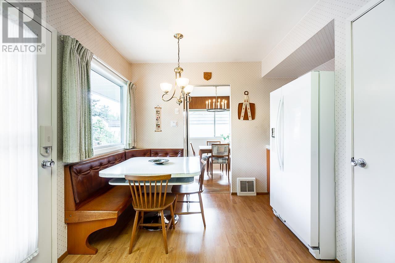 7046 Sierra Drive, Burnaby, British Columbia  V5A 1A5 - Photo 17 - R2776791