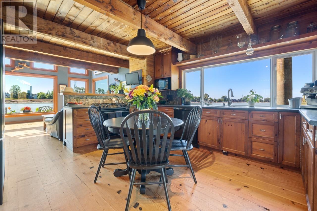 1 800 South Dyke Road, New Westminster, British Columbia  V3M 4Z8 - Photo 10 - R2809719