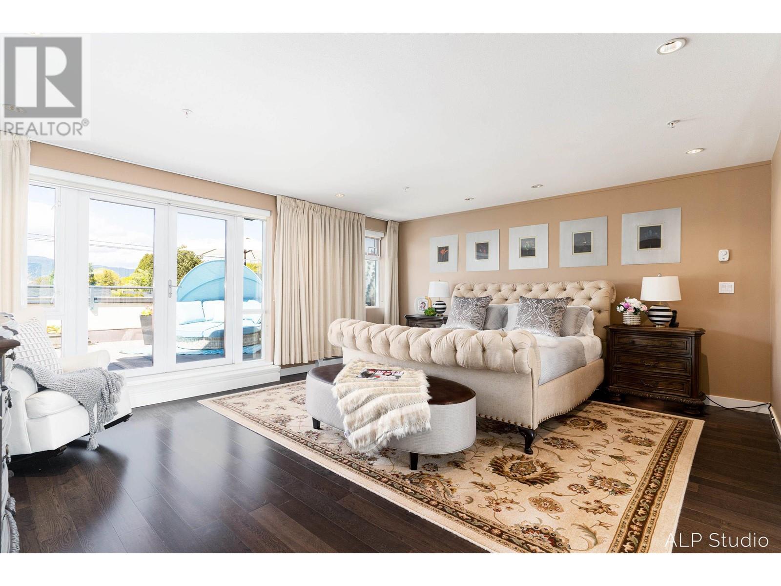 215&216 1961 Collingwood Street, Vancouver, British Columbia  V6R 3K6 - Photo 14 - R2810201