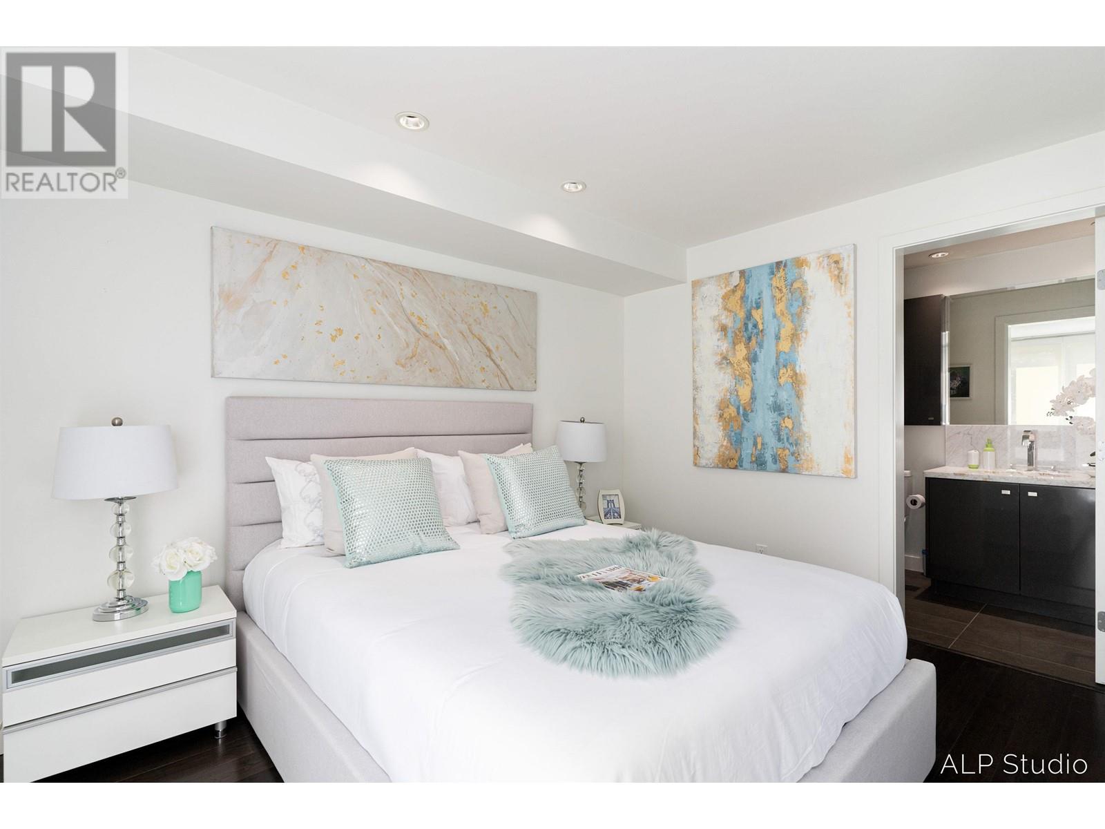 215&216 1961 Collingwood Street, Vancouver, British Columbia  V6R 3K6 - Photo 16 - R2810201