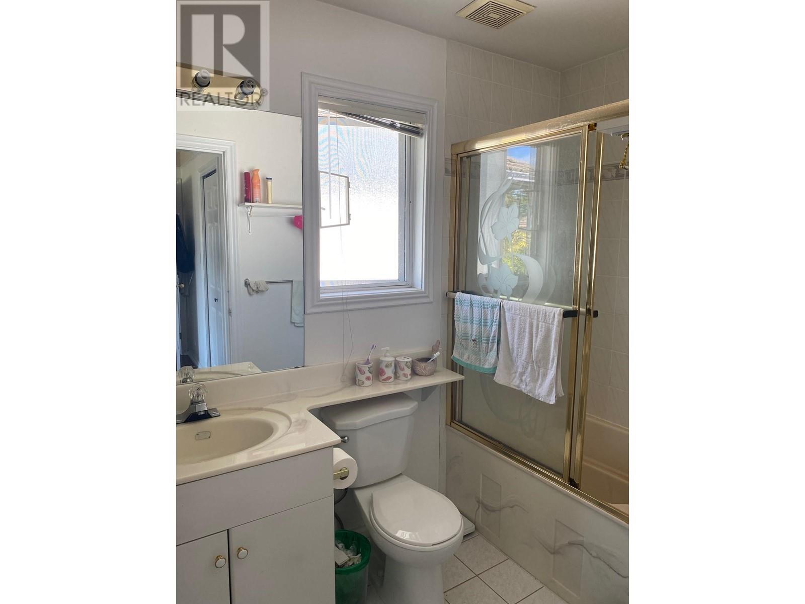 6988 Sussex Avenue, Burnaby, British Columbia  V5J 3V2 - Photo 12 - R2809563
