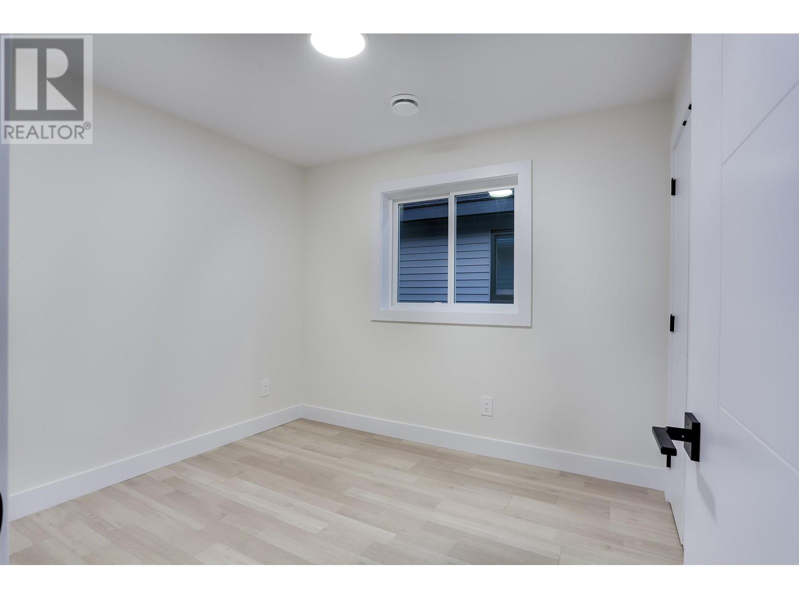 1745 Morgan Avenue, Port Coquitlam, British Columbia  V3C 1J6 - Photo 23 - R2810669