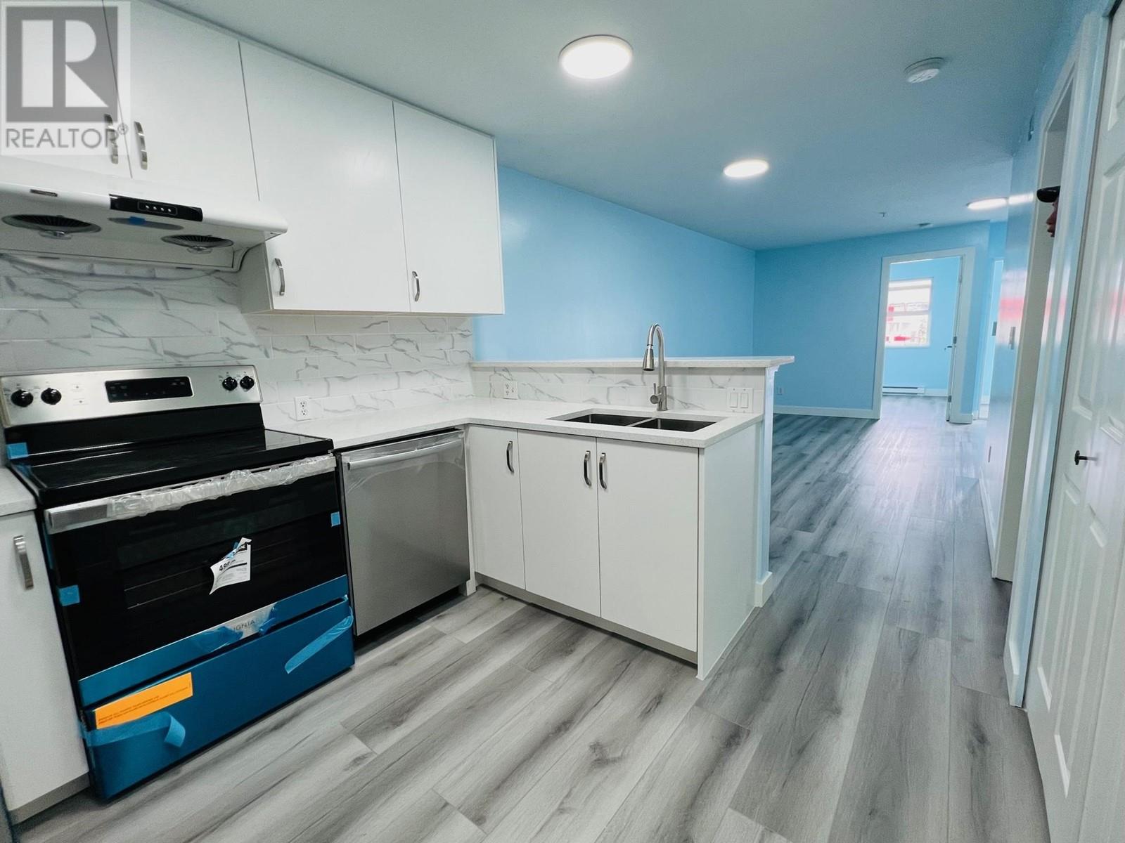 205 1988 E 49th Avenue, Vancouver, British Columbia  V5P 1T3 - Photo 6 - R2810666
