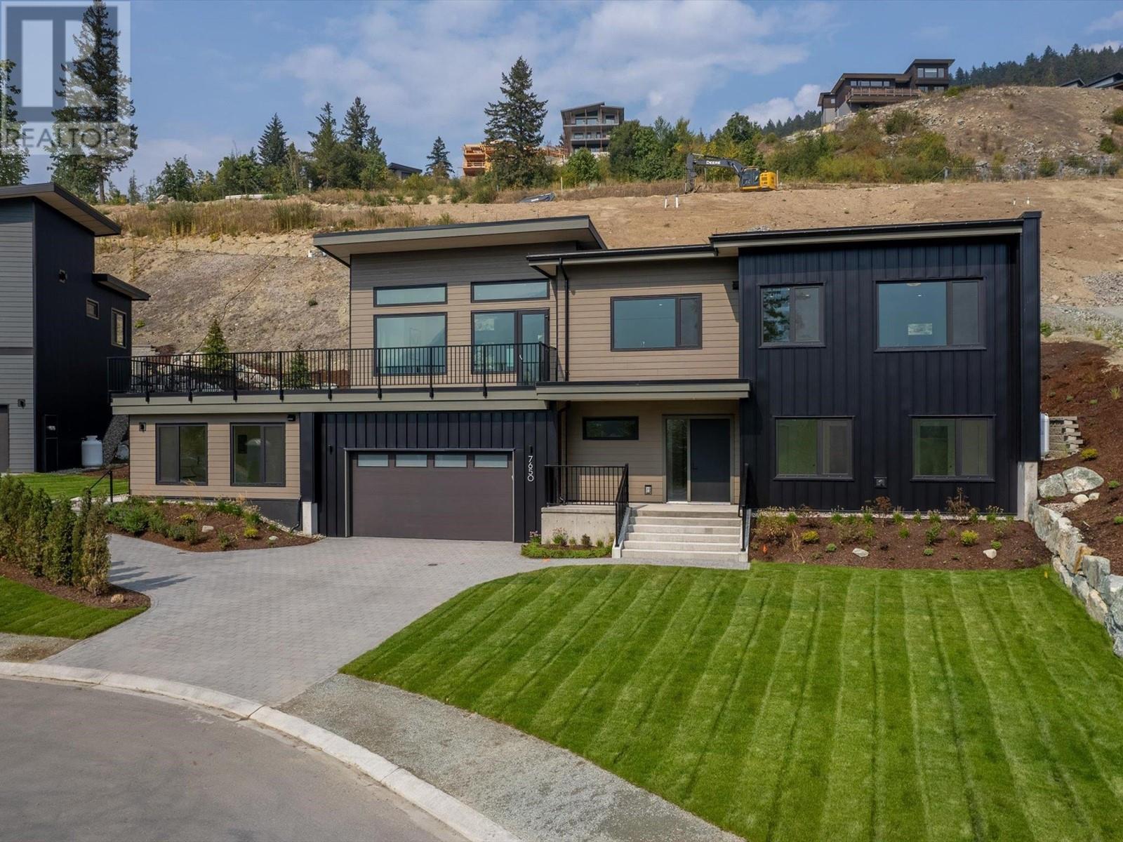 7650 Seven O'clock Drive, Pemberton, British Columbia  V0N 2L0 - Photo 4 - R2806196