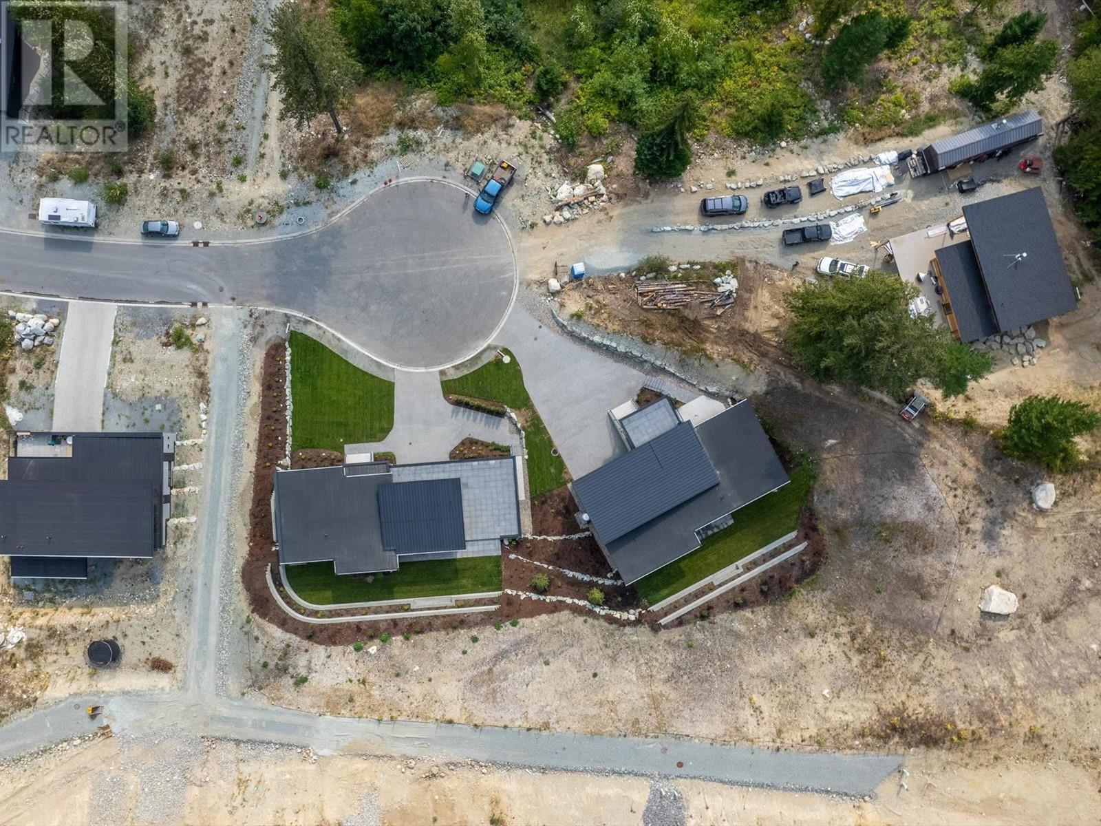 7652 Seven O'clock Drive, Pemberton, British Columbia  V0N 2L3 - Photo 3 - R2806292