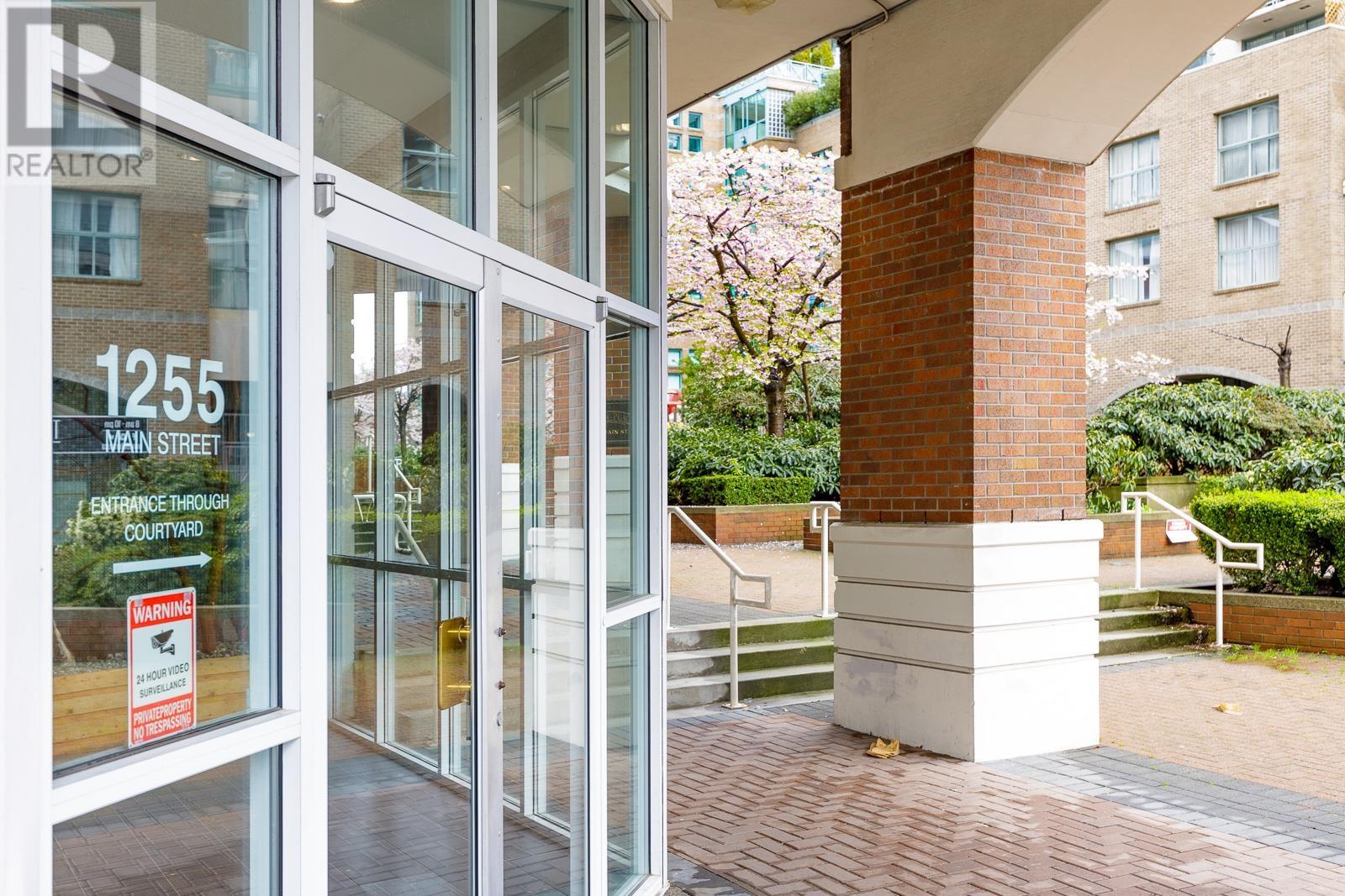 302 1255 Main Street, Vancouver, British Columbia  V6A 4B6 - Photo 2 - R2810772