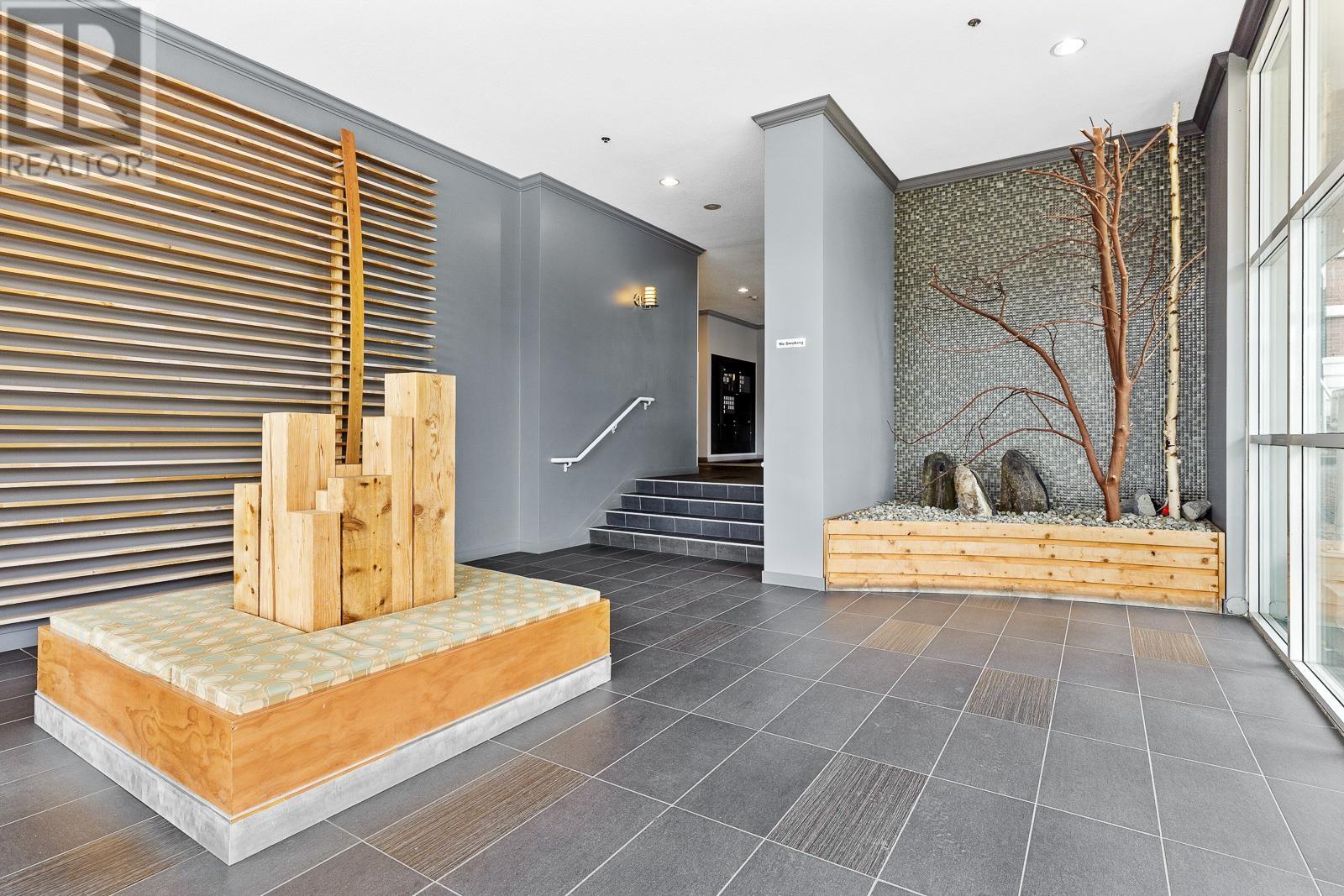 302 1255 Main Street, Vancouver, British Columbia  V6A 4B6 - Photo 3 - R2810772