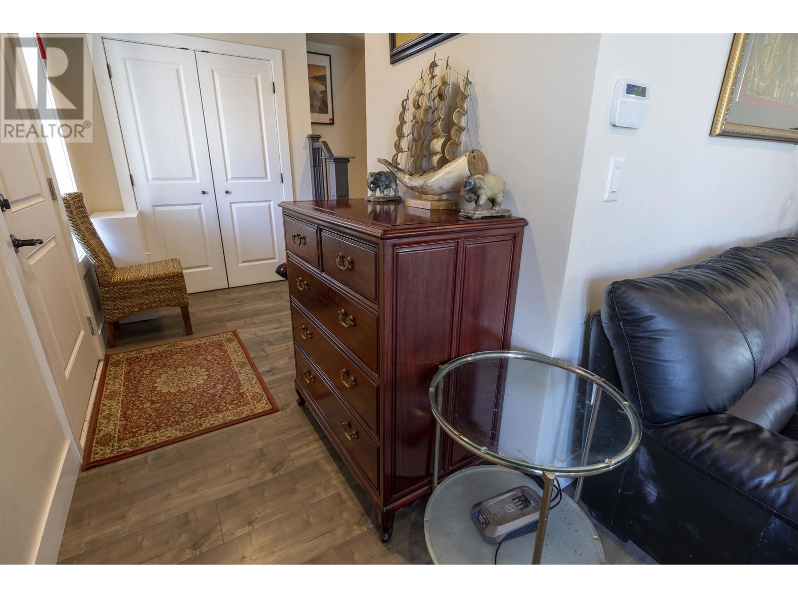 7535 Burgess Street, Burnaby, British Columbia  V3N 3H9 - Photo 7 - R2810858