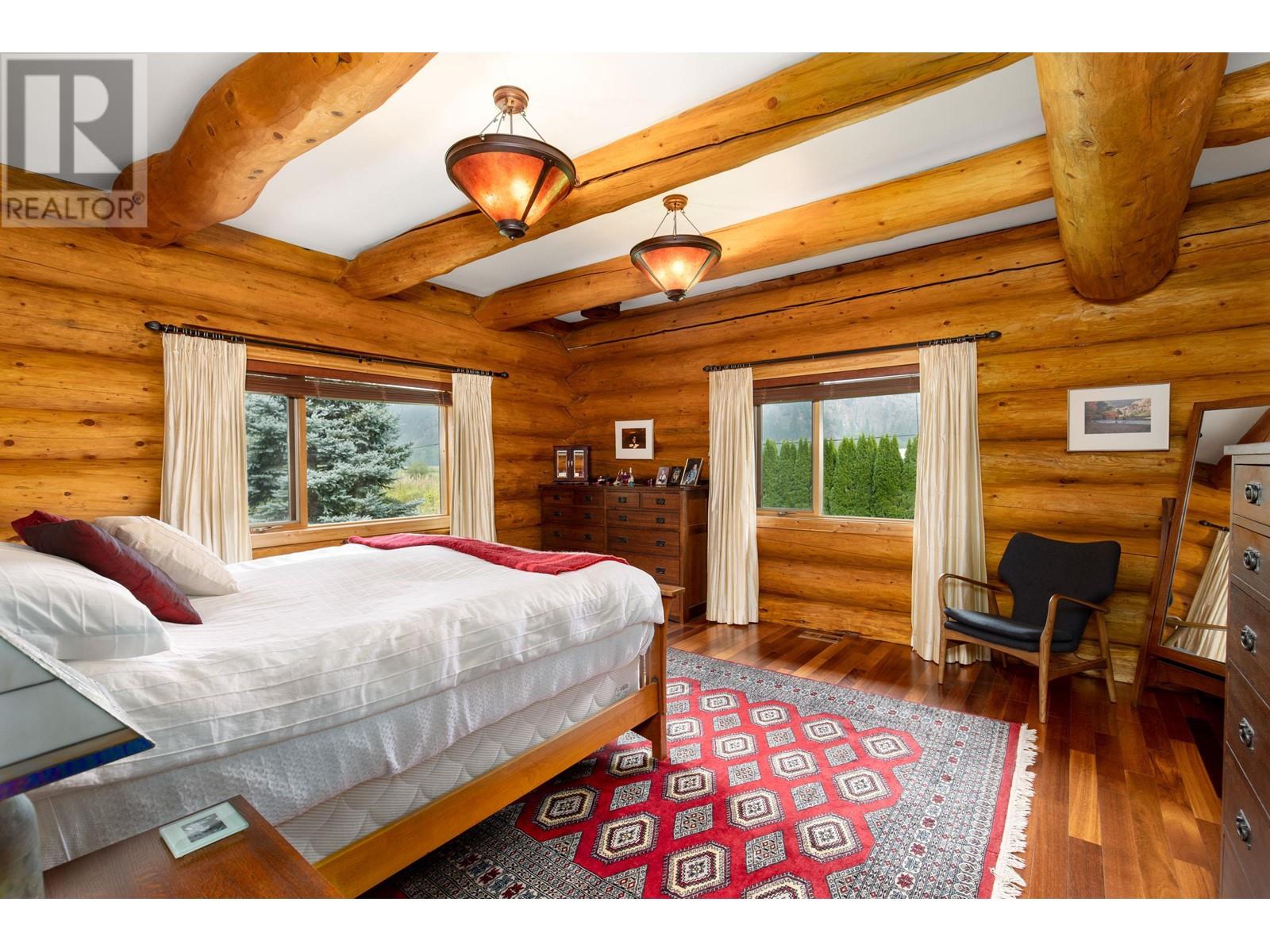 8225 Pemberton Meadows Road, Pemberton, British Columbia  V0N 2L2 - Photo 11 - R2810864