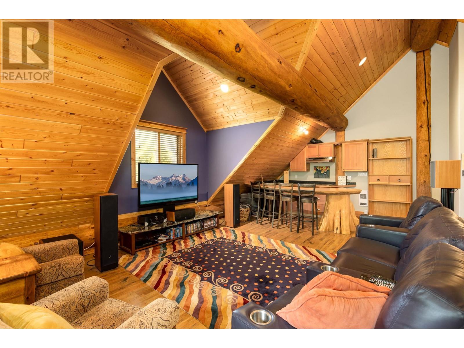 8225 Pemberton Meadows Road, Pemberton, British Columbia  V0N 2L2 - Photo 14 - R2810864