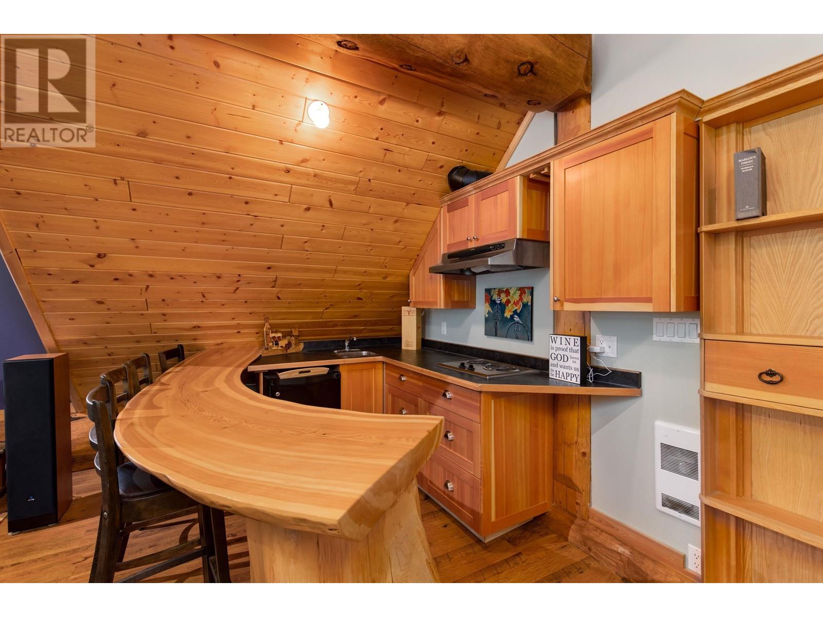 8225 Pemberton Meadows Road, Pemberton, British Columbia  V0N 2L2 - Photo 16 - R2810864