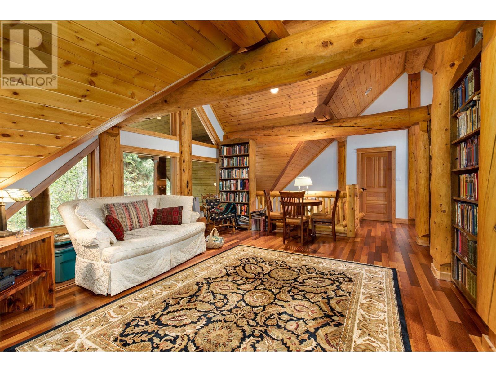 8225 Pemberton Meadows Road, Pemberton, British Columbia  V0N 2L2 - Photo 18 - R2810864