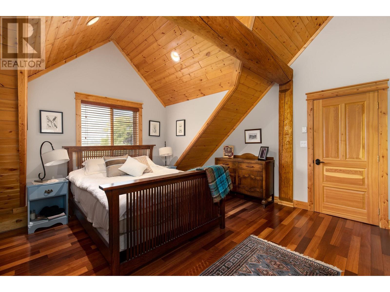 8225 Pemberton Meadows Road, Pemberton, British Columbia  V0N 2L2 - Photo 21 - R2810864