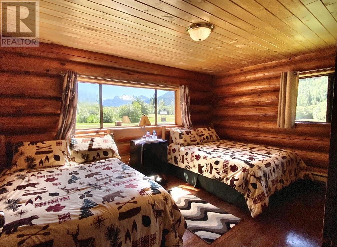 19345 S 5 Highway, Robson Valley, British Columbia  V0E 2Z0 - Photo 14 - C8053928
