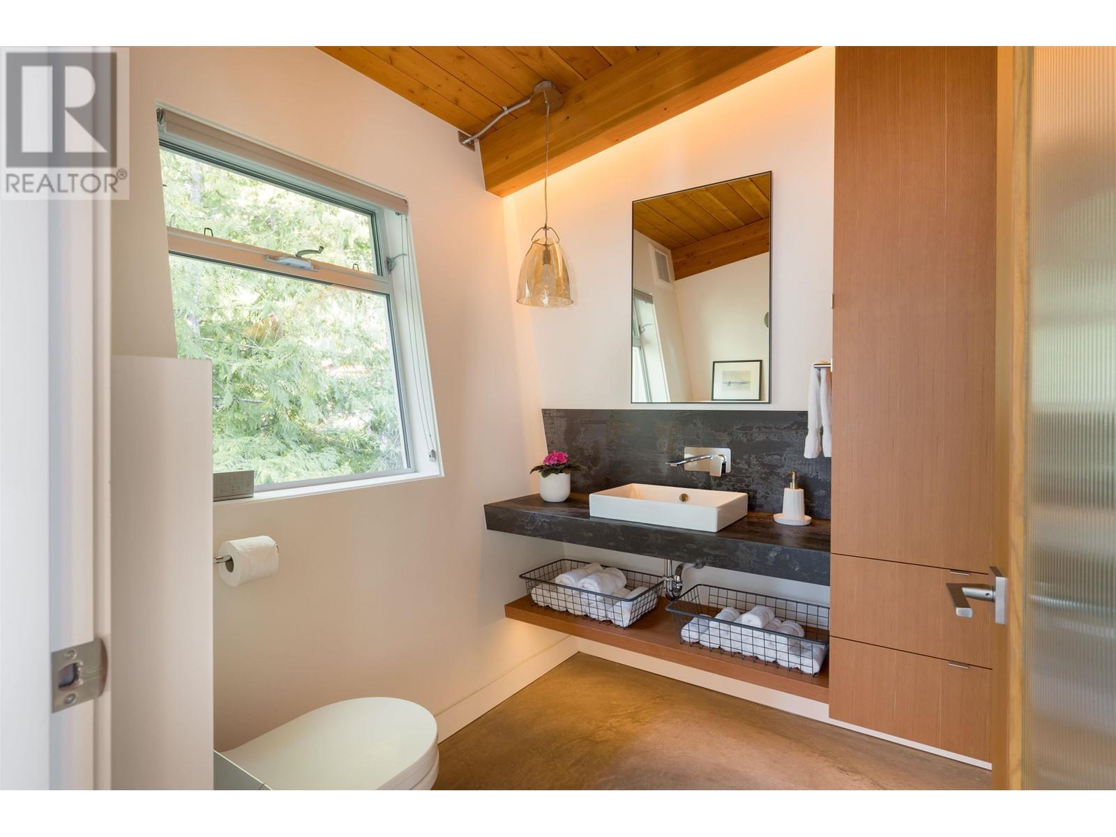 10710 Wood Bay Heights Road, Halfmoon Bay, British Columbia  V7Z 1B8 - Photo 24 - R2796297