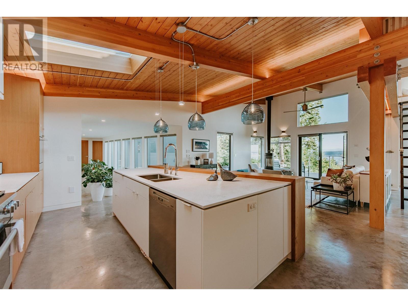 10710 Wood Bay Heights Road, Halfmoon Bay, British Columbia  V7Z 1B8 - Photo 8 - R2796297