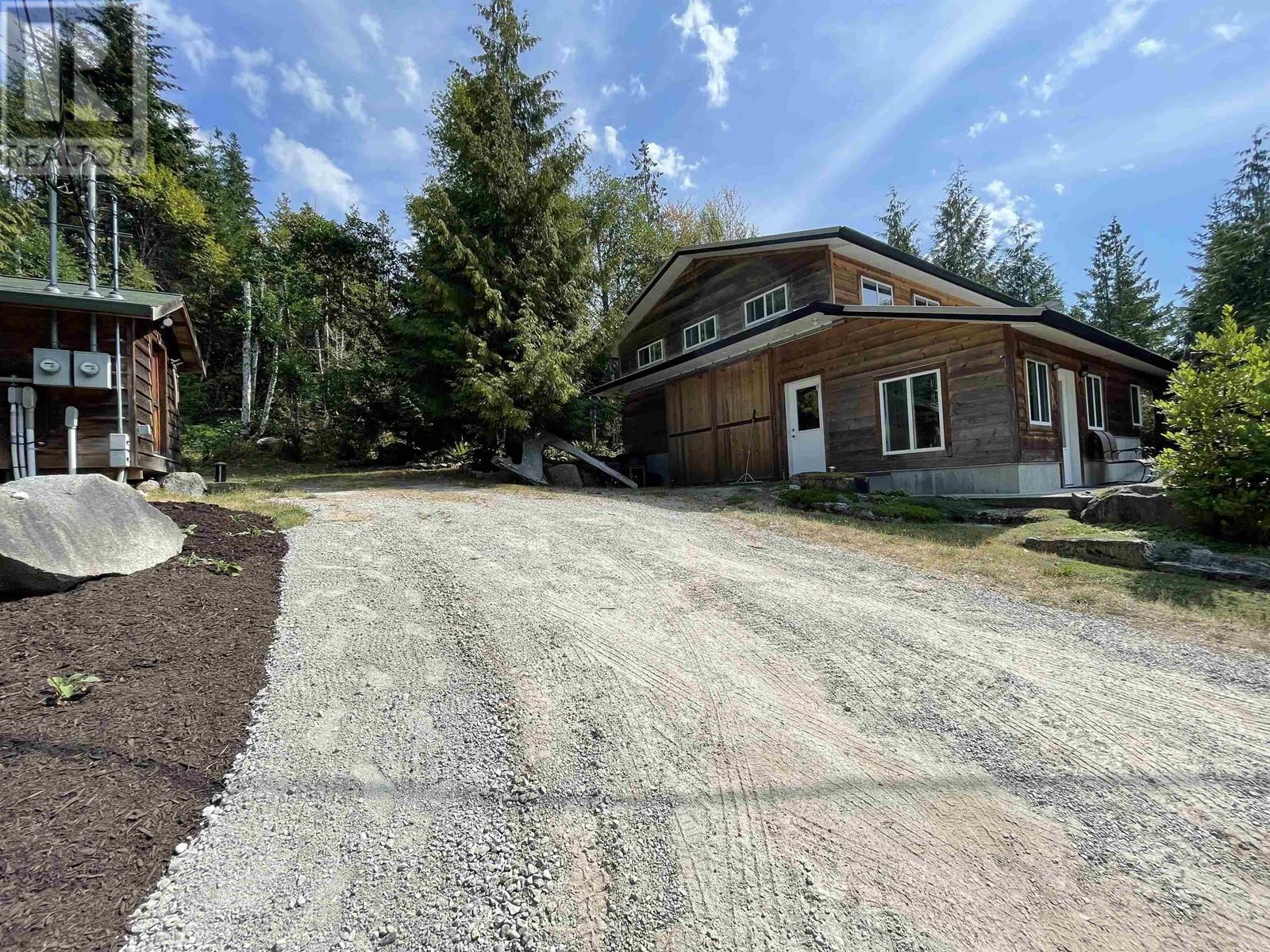 10710 Wood Bay Heights Road, Halfmoon Bay, British Columbia  V7Z 1B8 - Photo 38 - R2796297