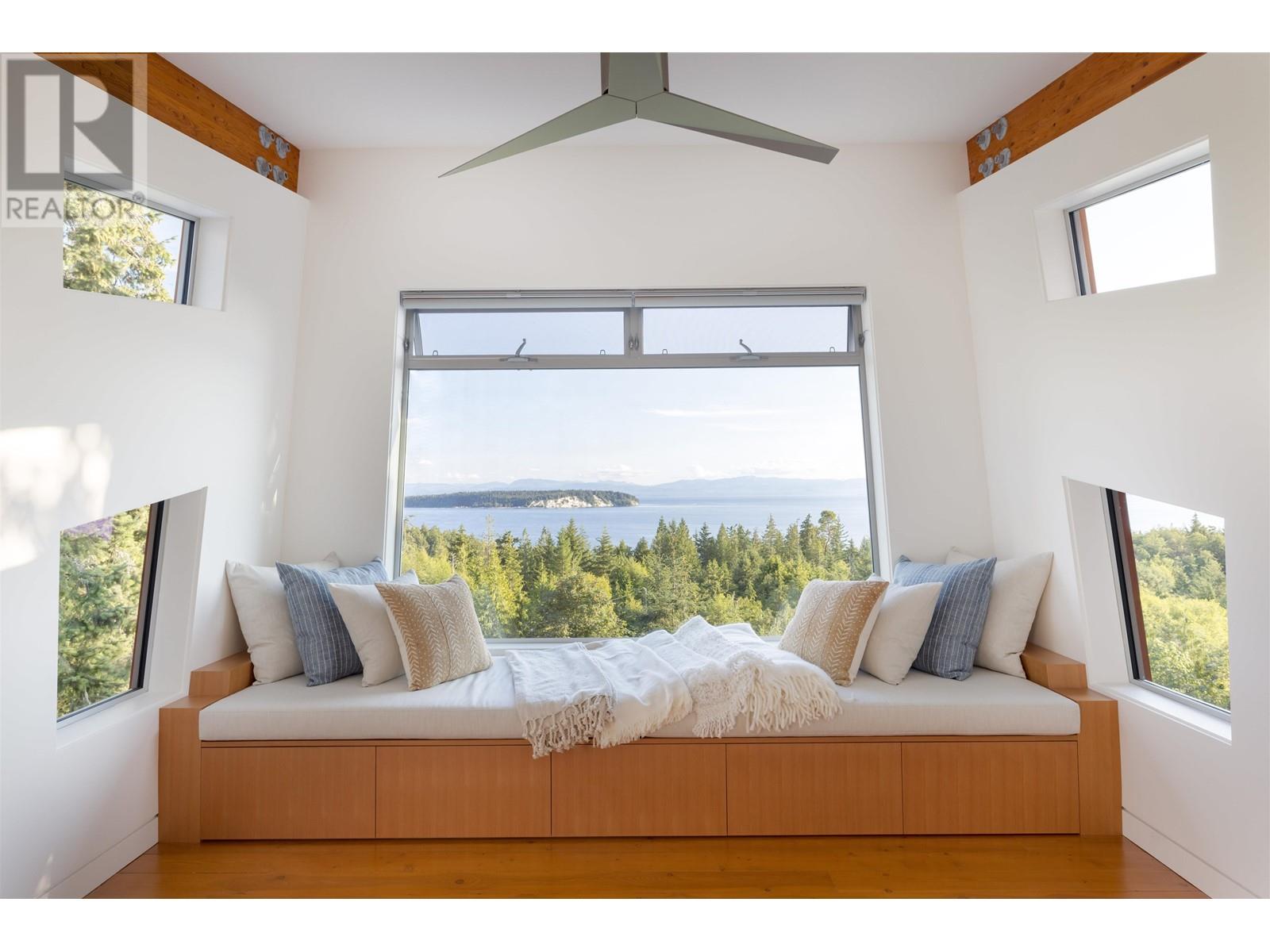 10710 Wood Bay Heights Road, Halfmoon Bay, British Columbia  V7Z 1B8 - Photo 14 - R2796297