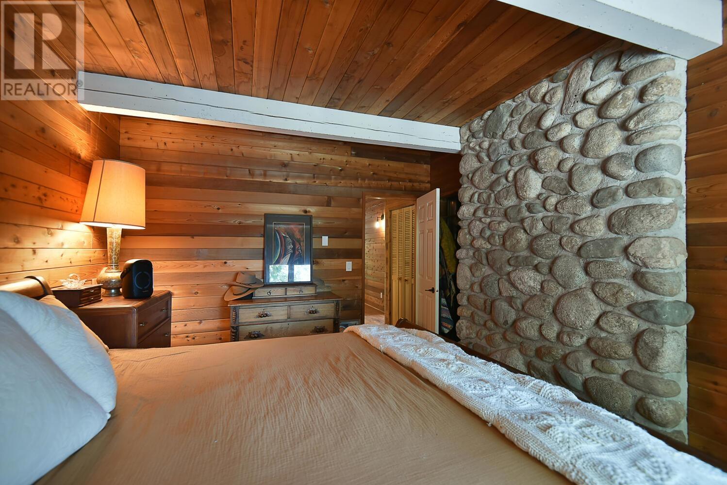 5466 Sans Souci Road, Halfmoon Bay, British Columbia  V7Z 1B6 - Photo 19 - R2810441