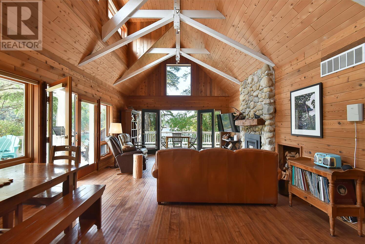 5466 Sans Souci Road, Halfmoon Bay, British Columbia  V7Z 1B6 - Photo 14 - R2810441