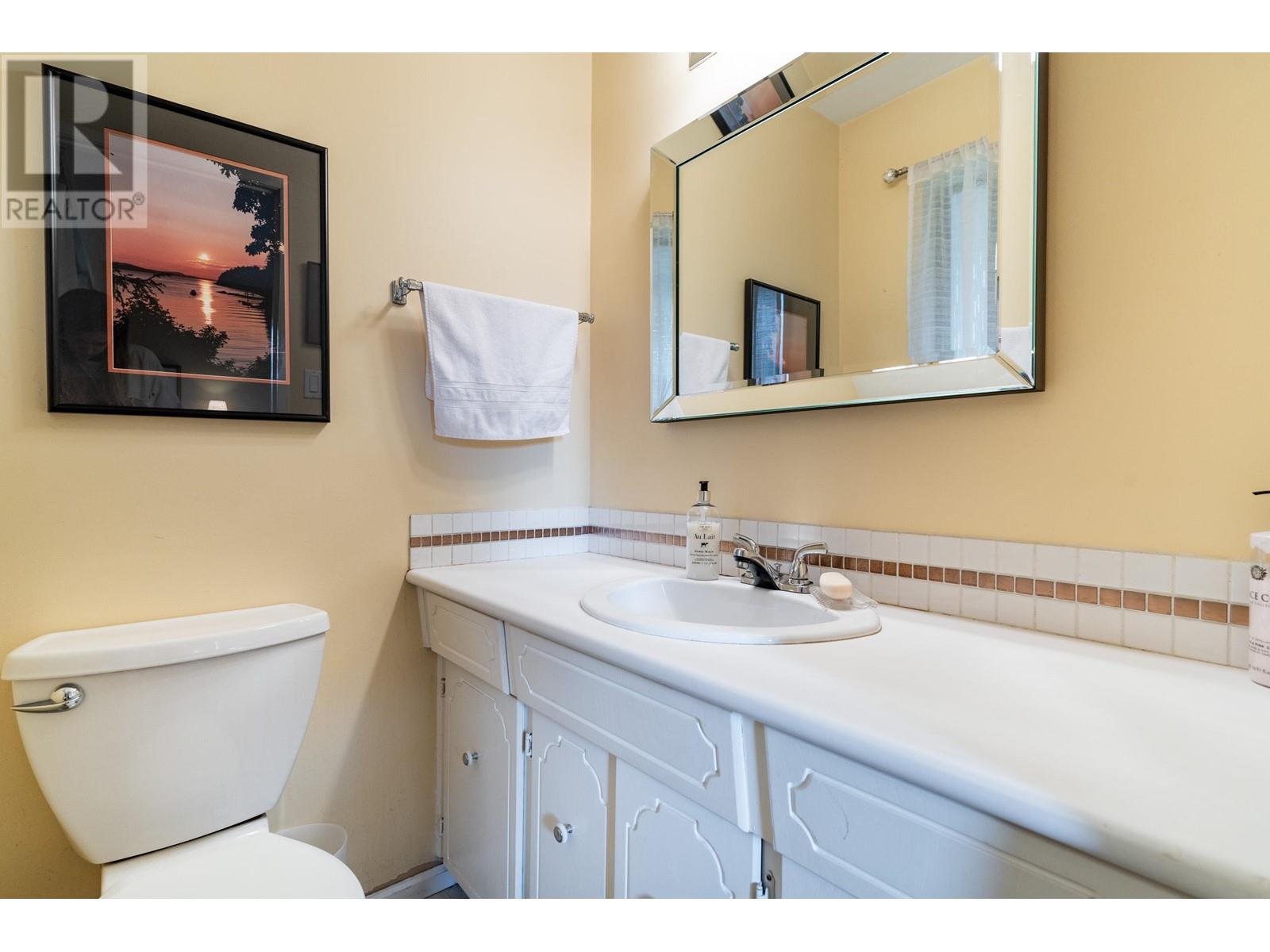 7996 Lakefield Drive, Burnaby, British Columbia  V5E 3W8 - Photo 20 - R2810721